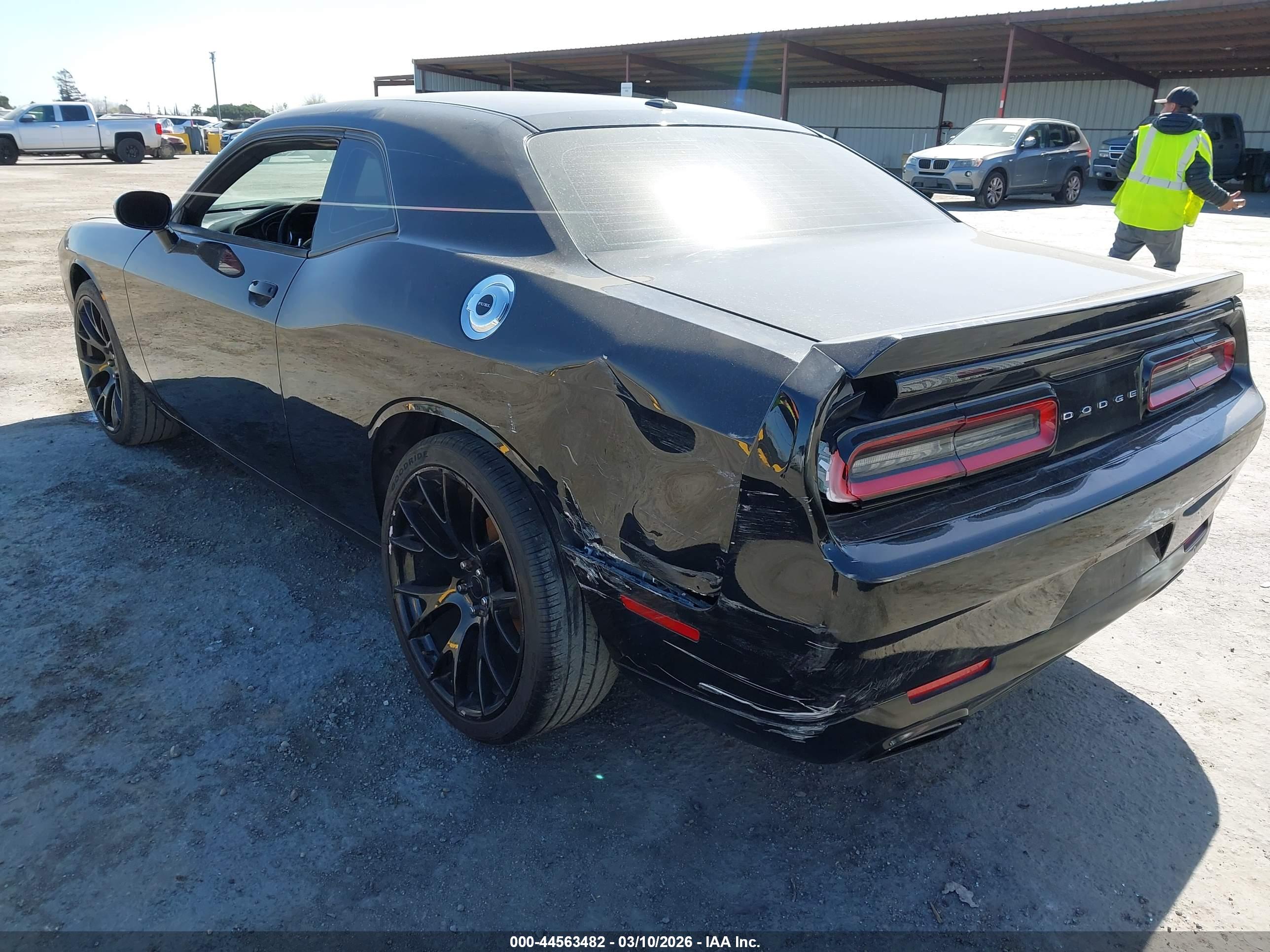 DODGE CHALLENGER image 6