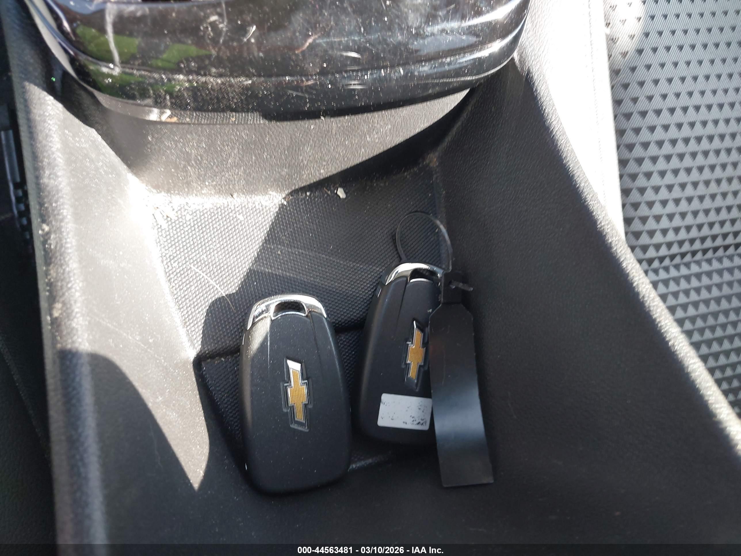 CHEVROLET TRAX image 11