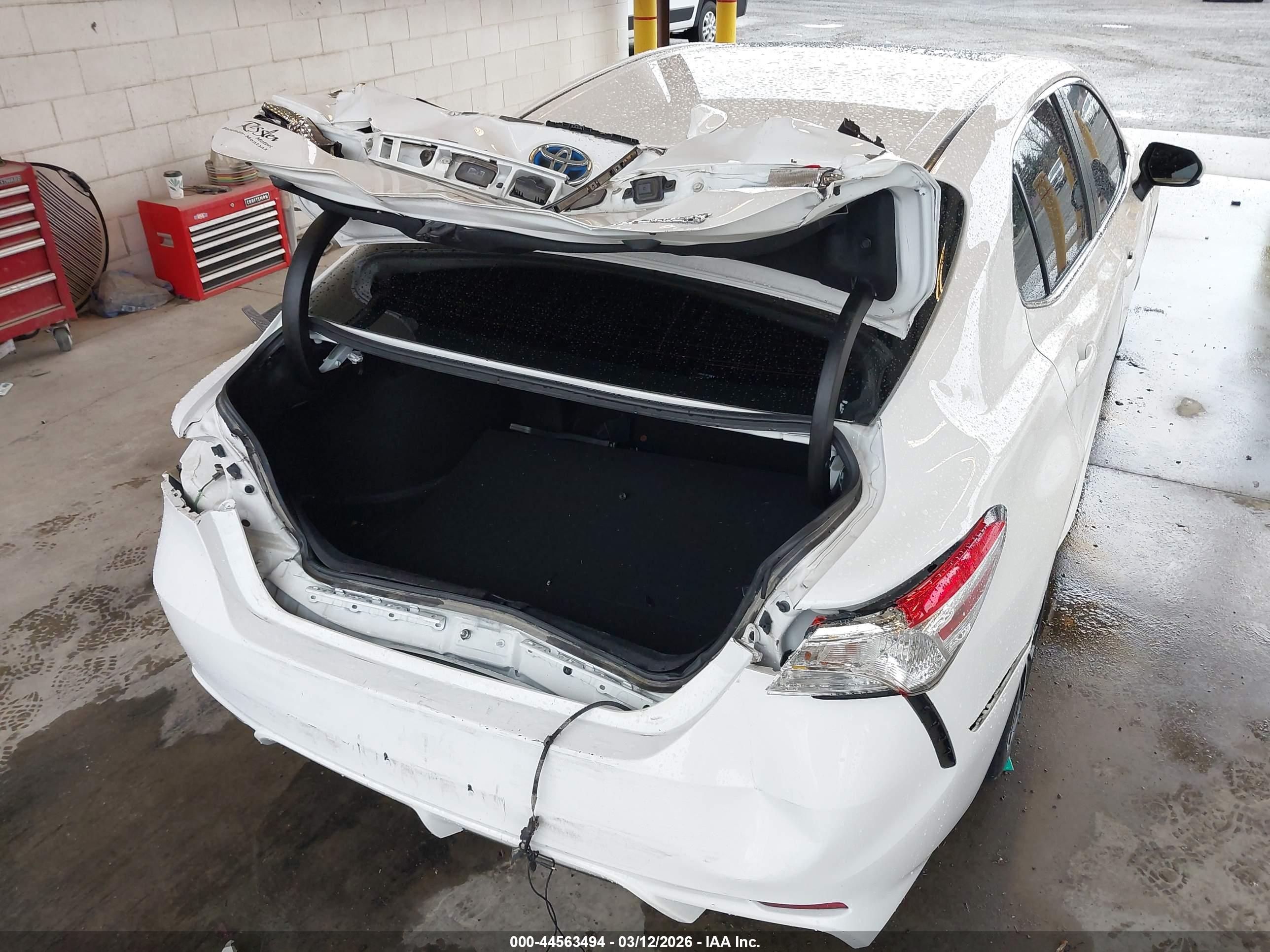 TOYOTA CAMRY image 6