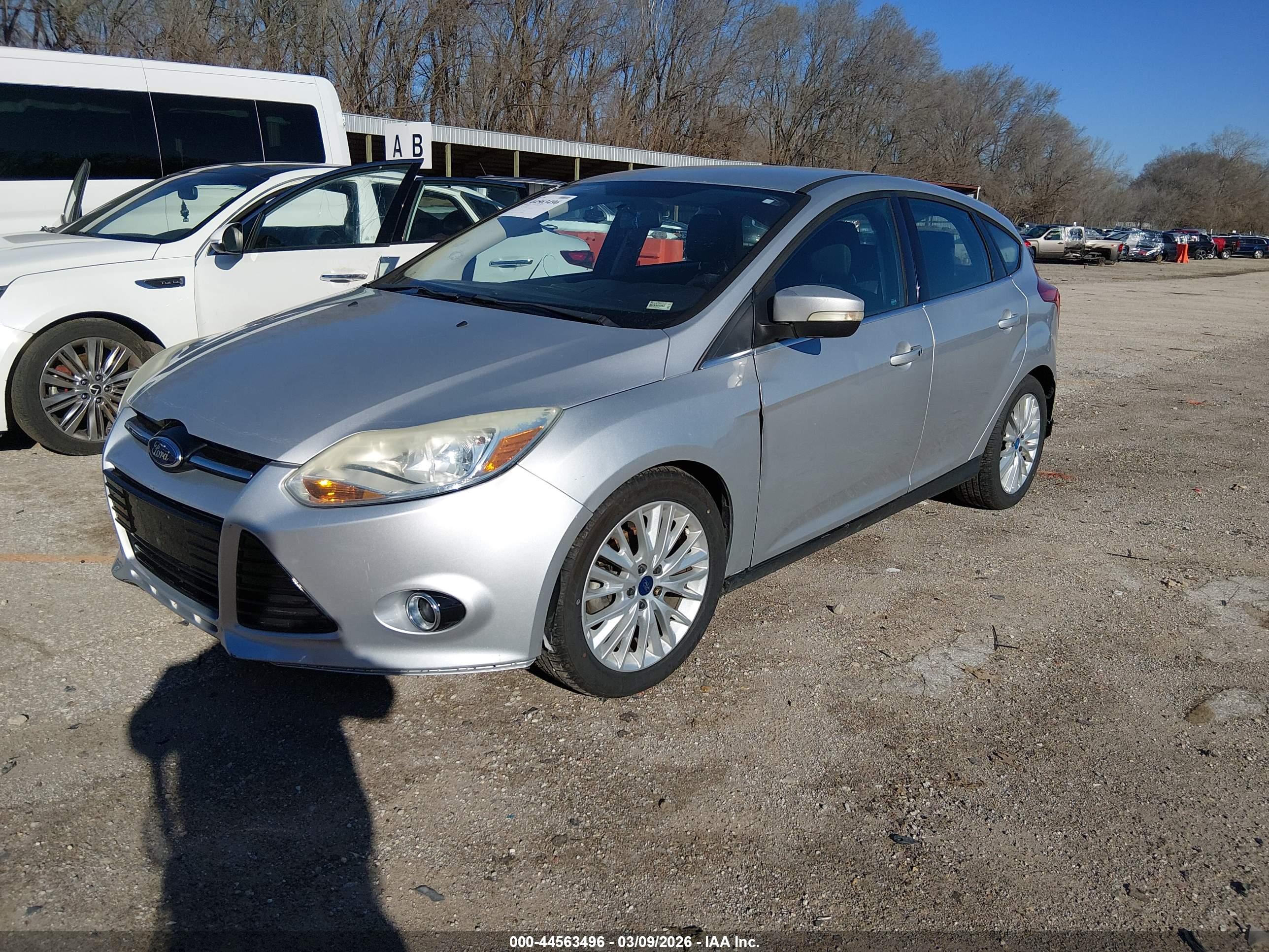 FORD FOCUS image 2