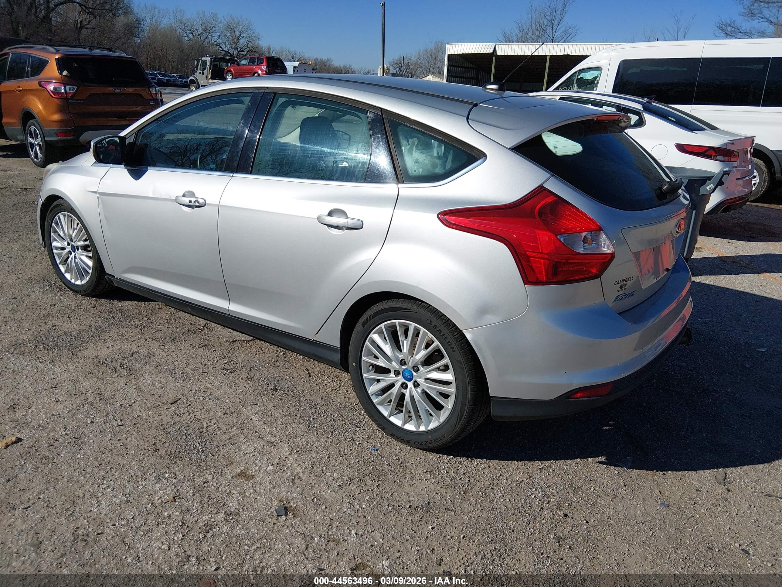 FORD FOCUS image 3
