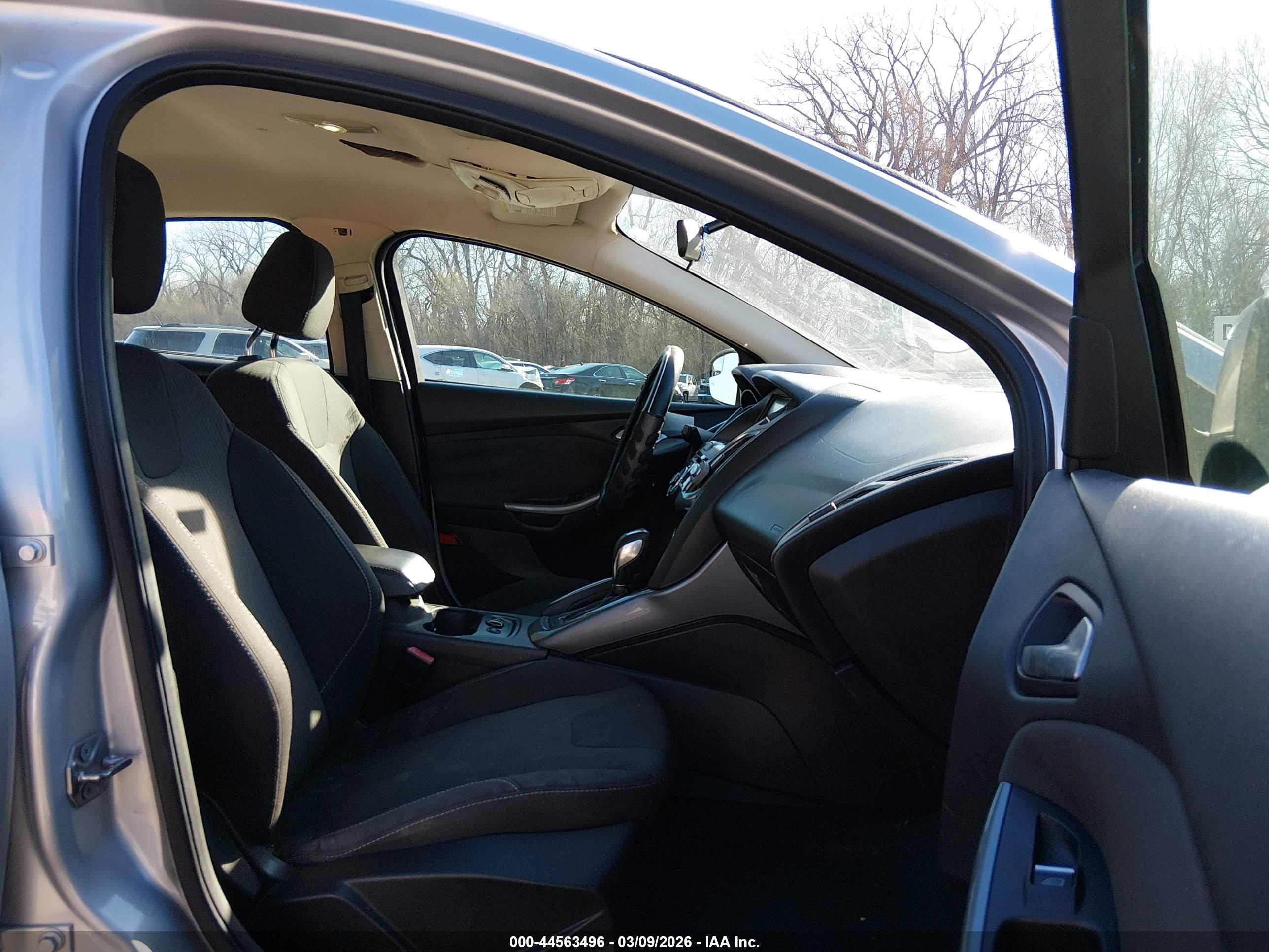 FORD FOCUS image 5