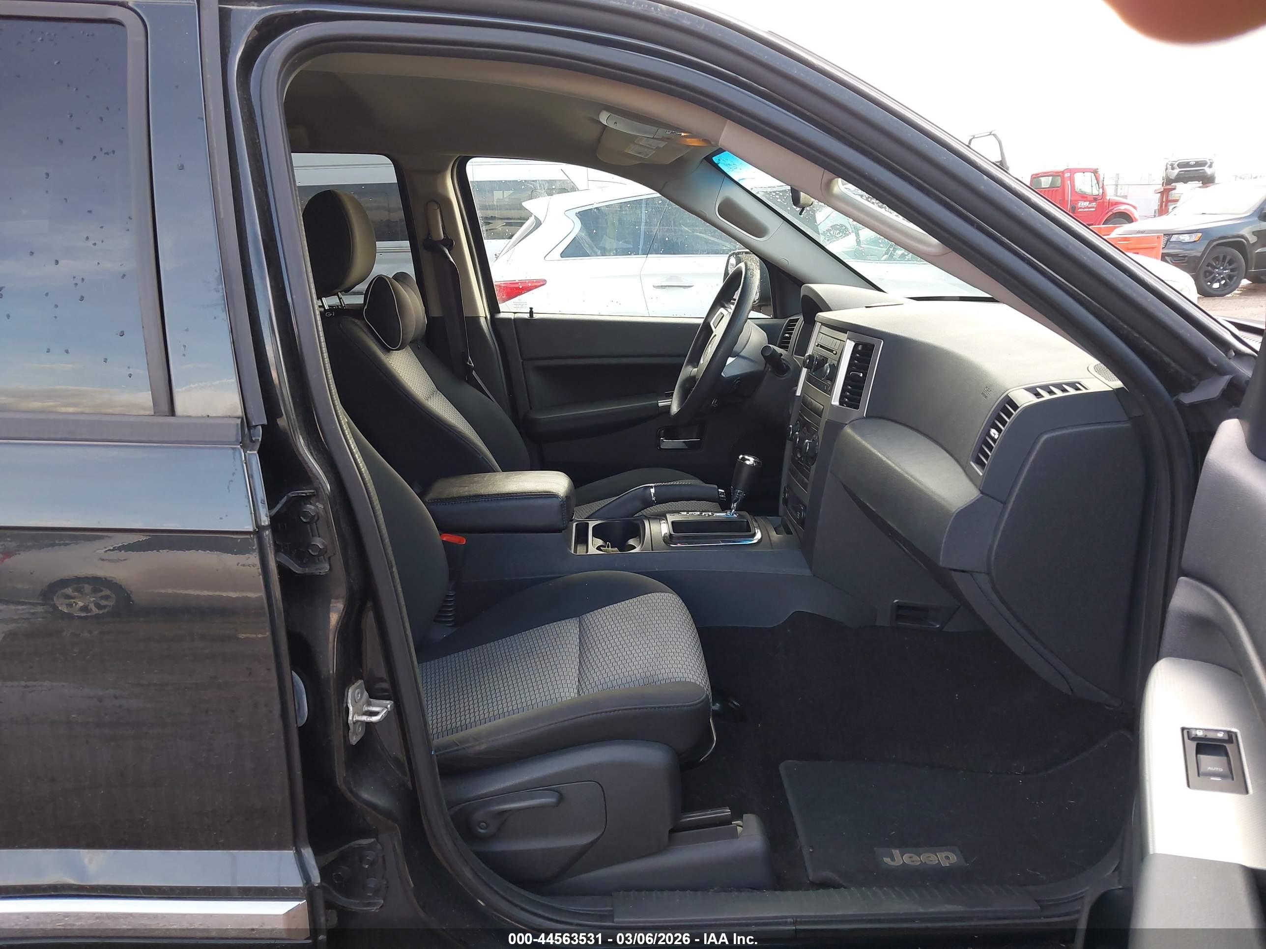 JEEP GRAND image 5