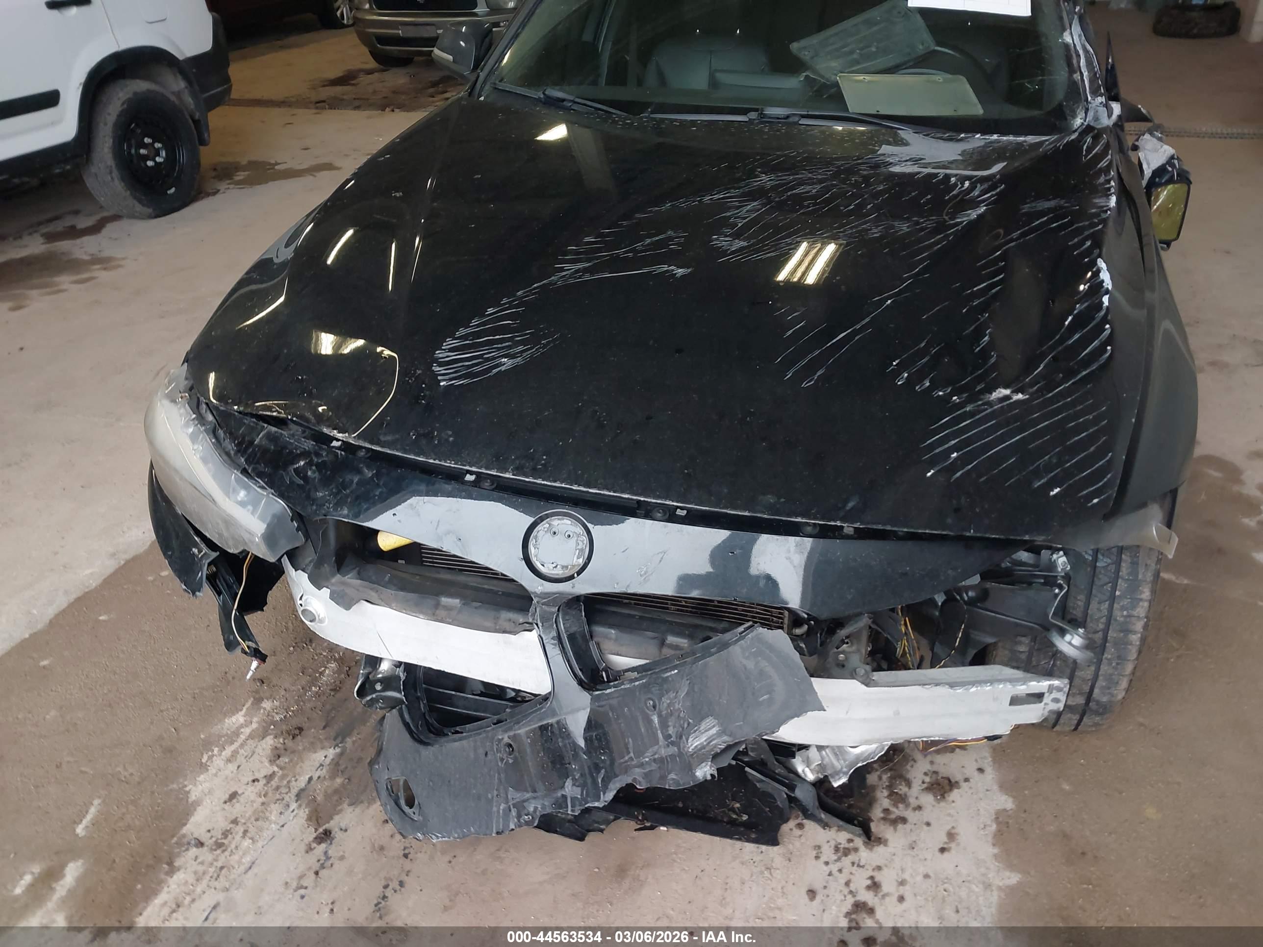 BMW 328I image 6
