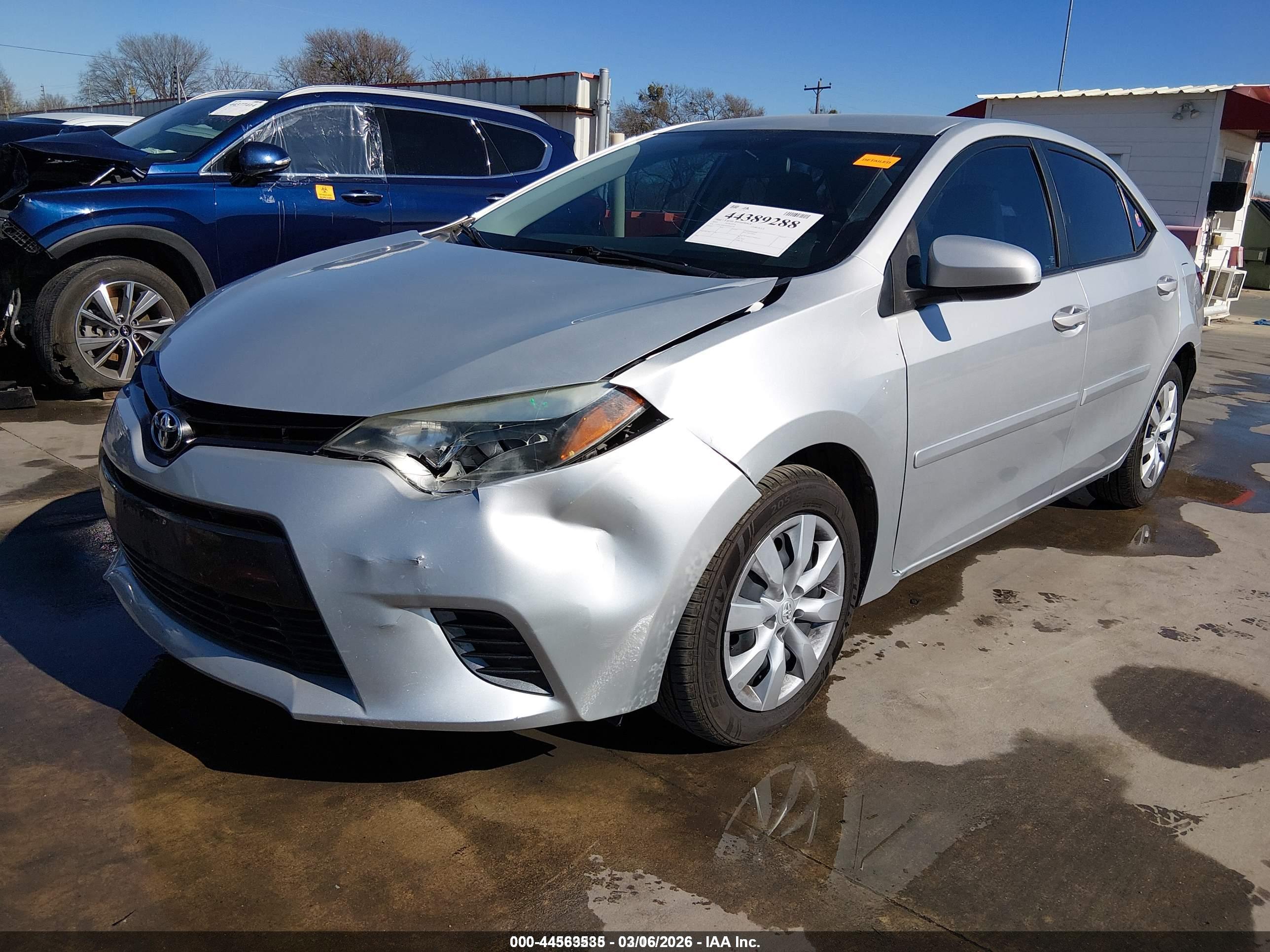 TOYOTA COROLLA image 2