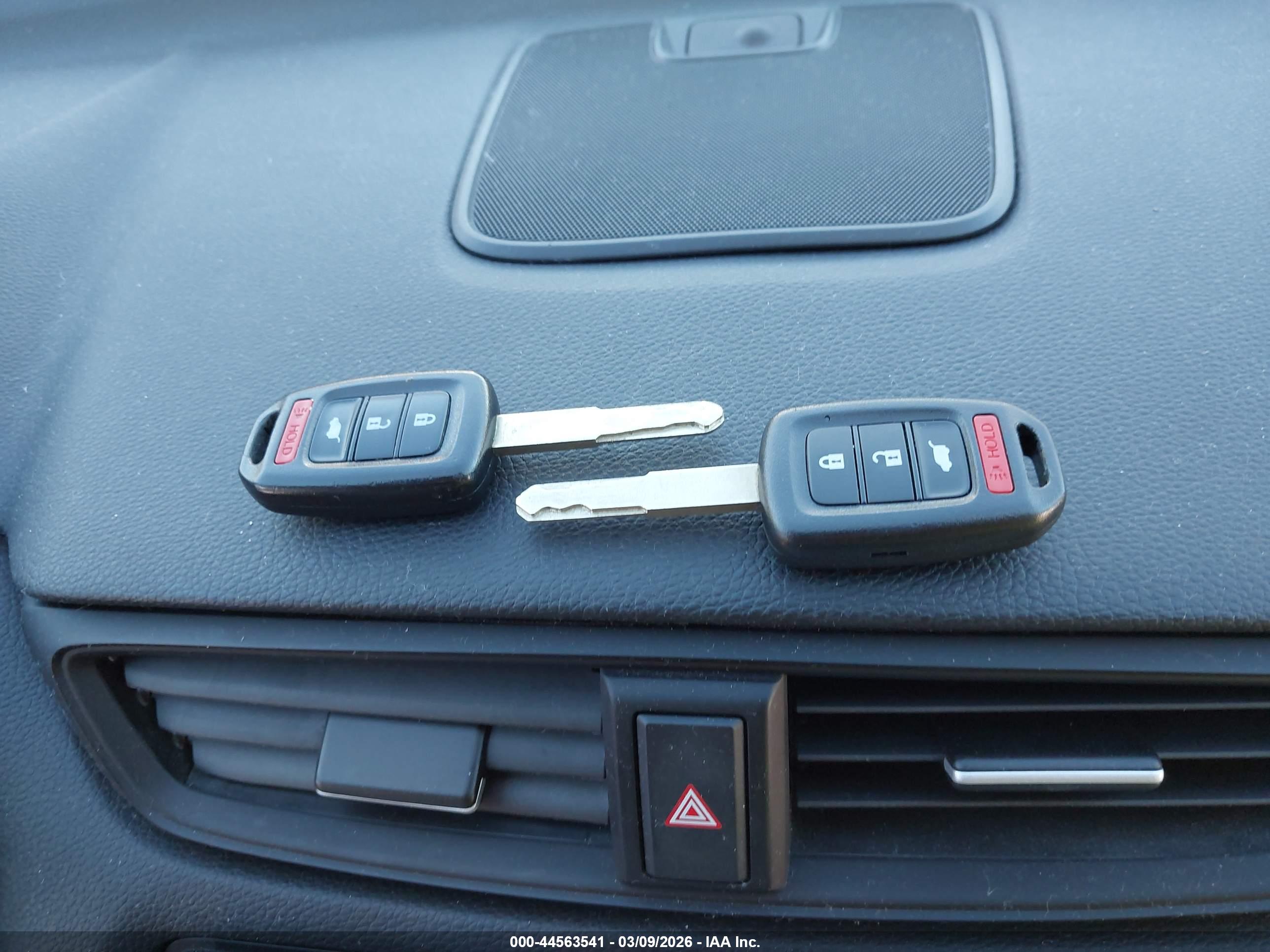 HONDA CR-V image 11