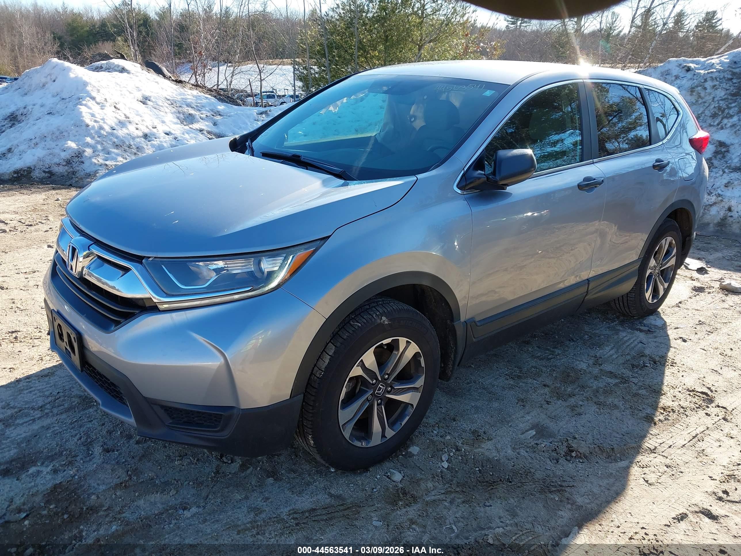 HONDA CR-V image 2