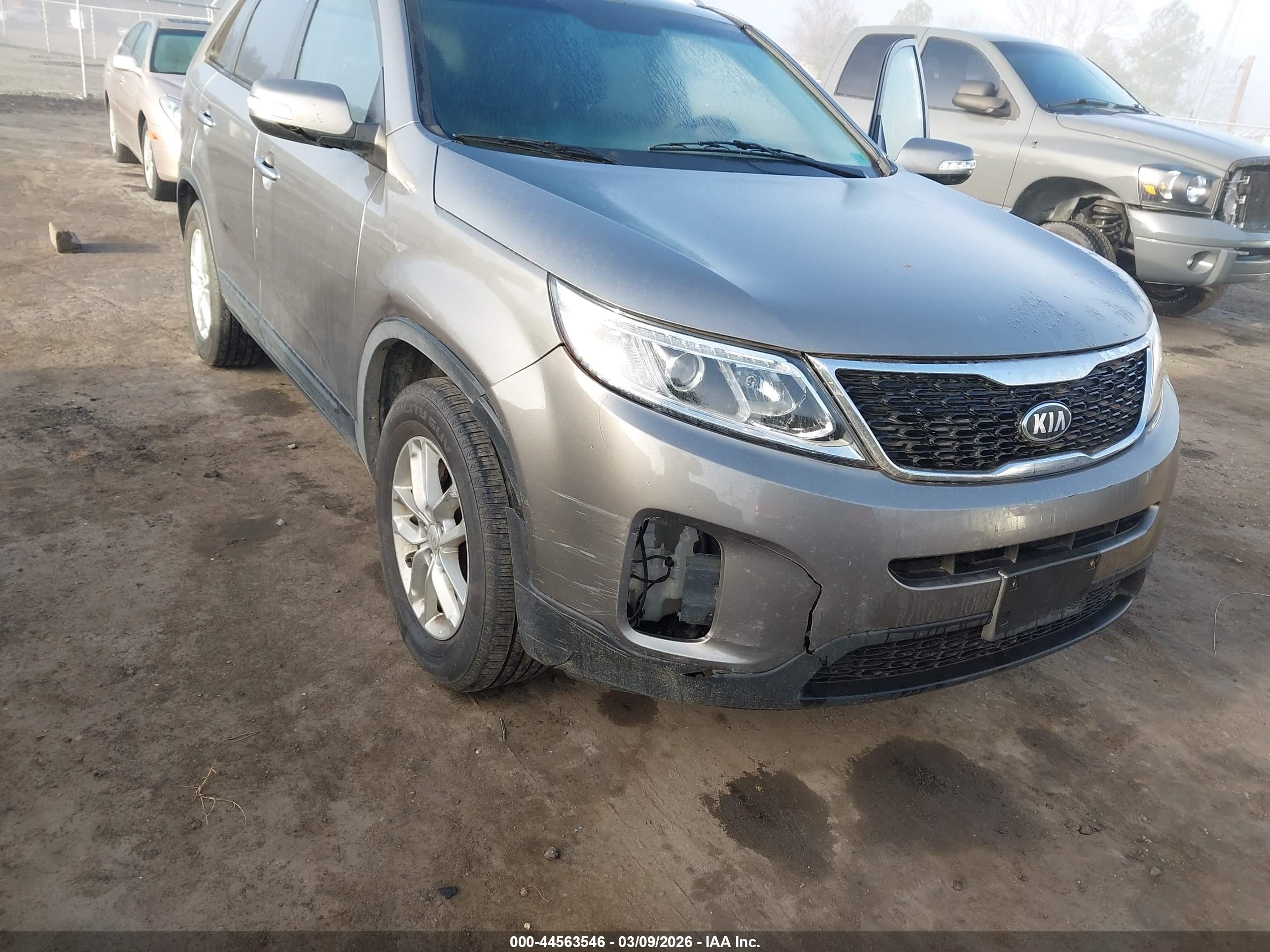 KIA SORENTO image 6