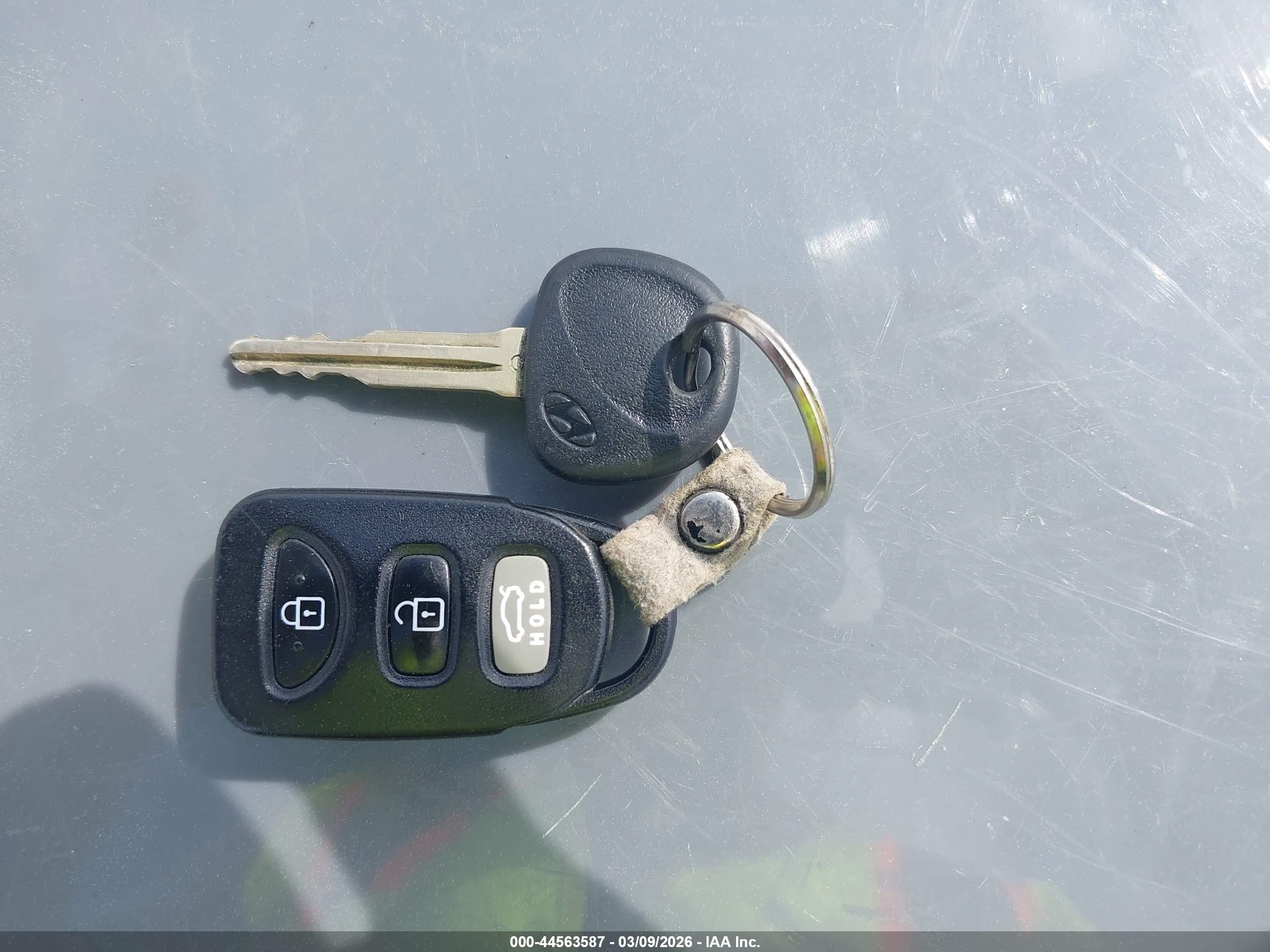 HYUNDAI ELANTRA image 11