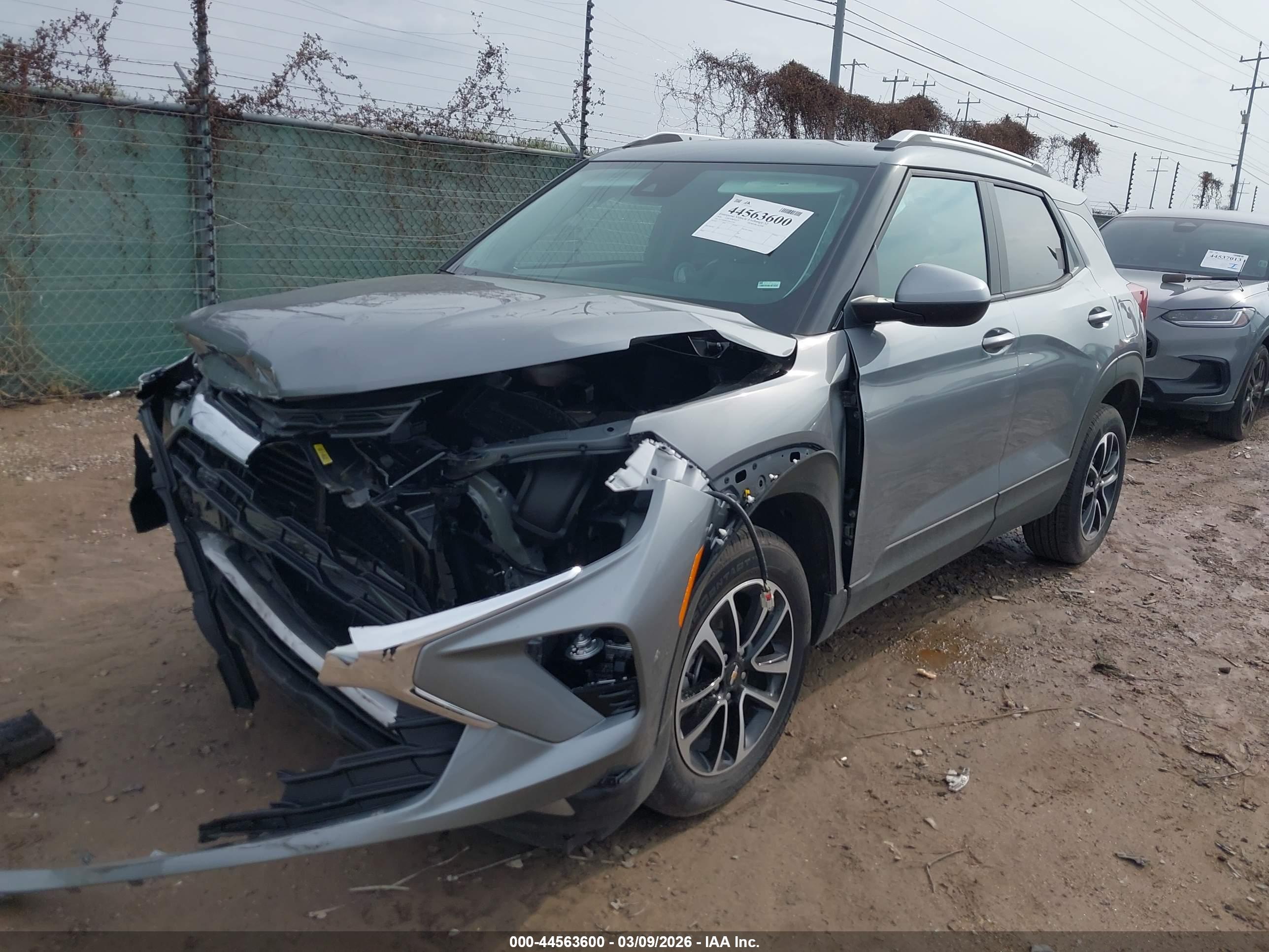 CHEVROLET TRAILBLAZER image 2