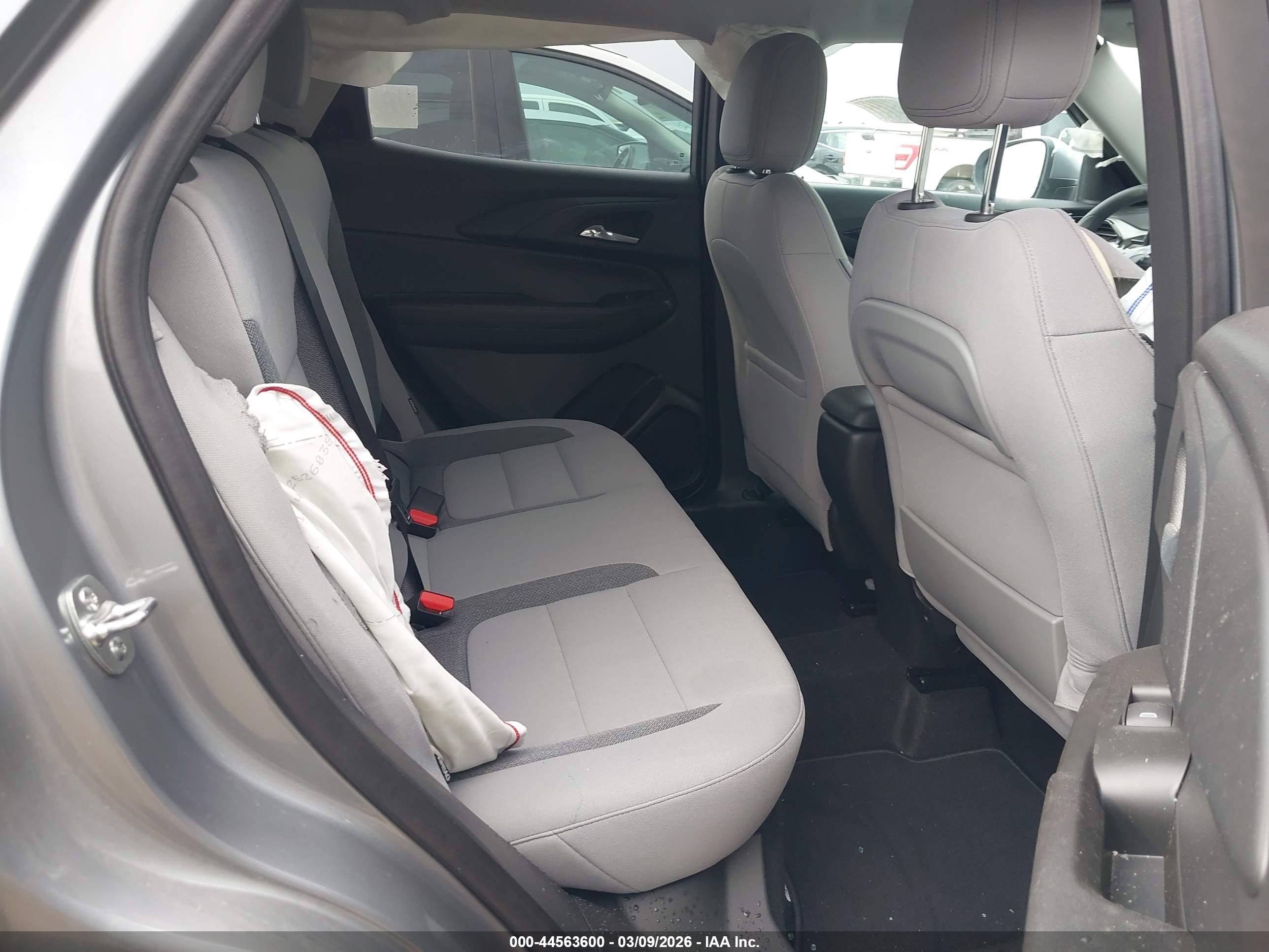 CHEVROLET TRAILBLAZER image 8