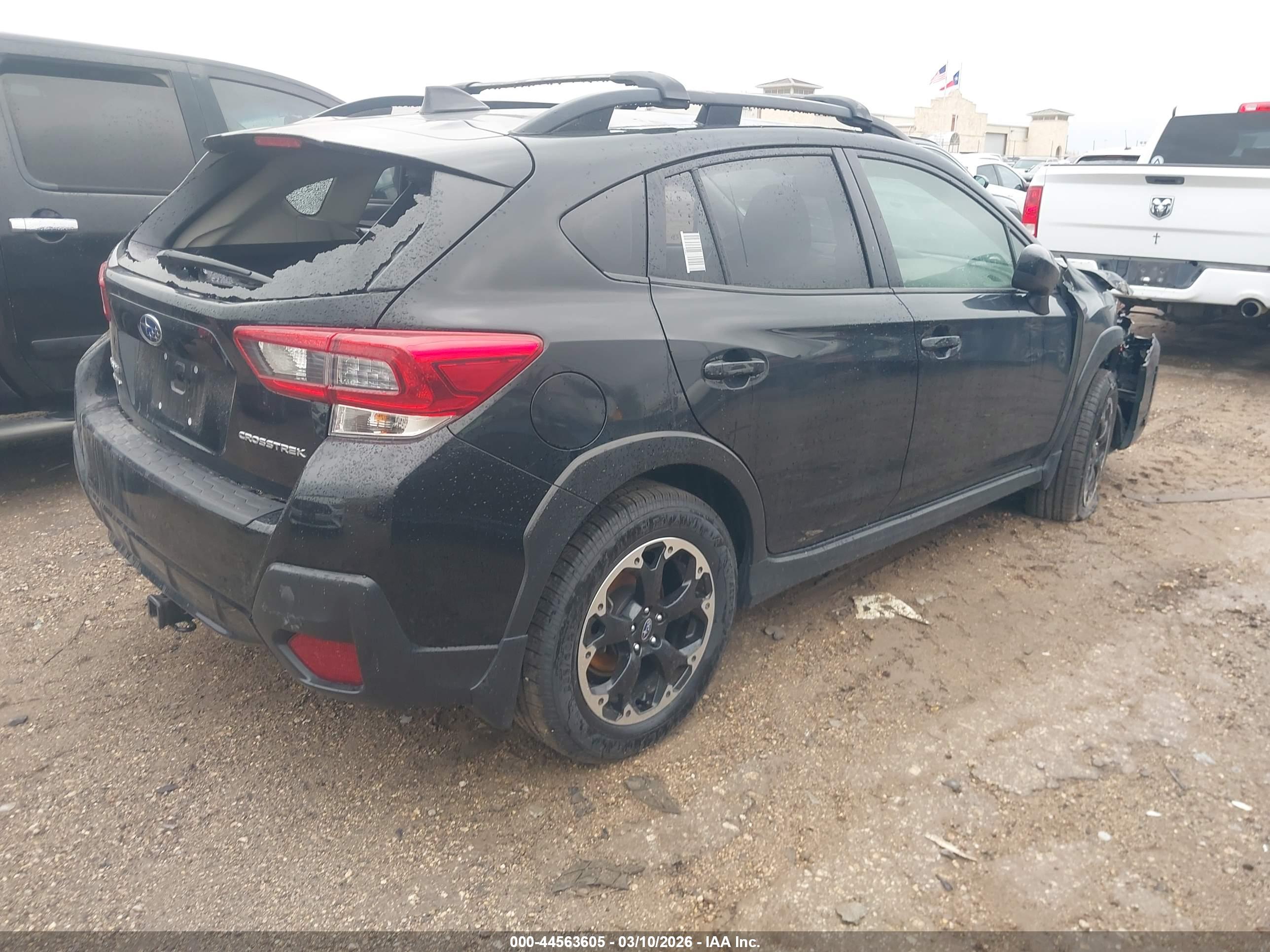 SUBARU CROSSTREK image 4