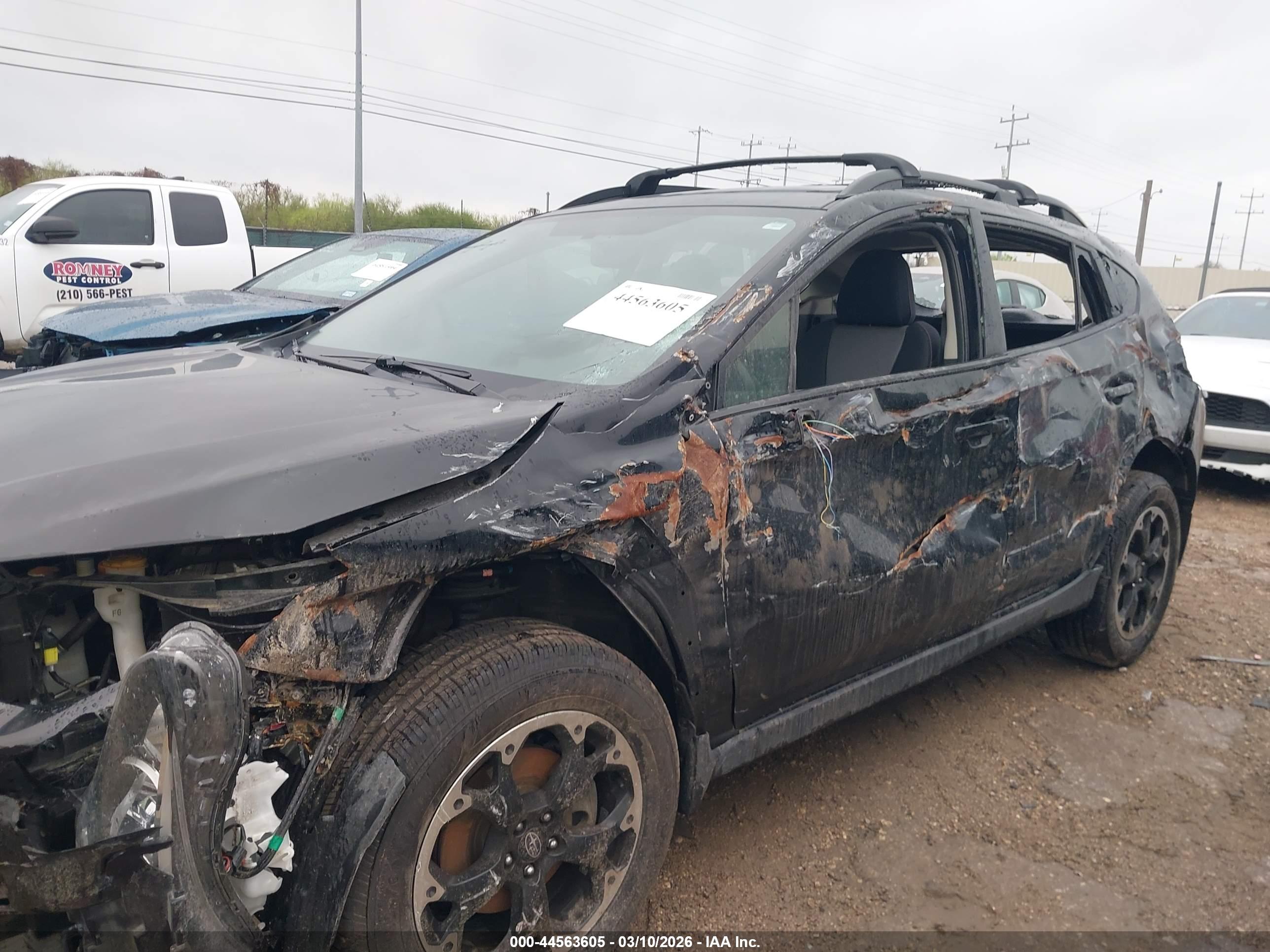 SUBARU CROSSTREK image 6