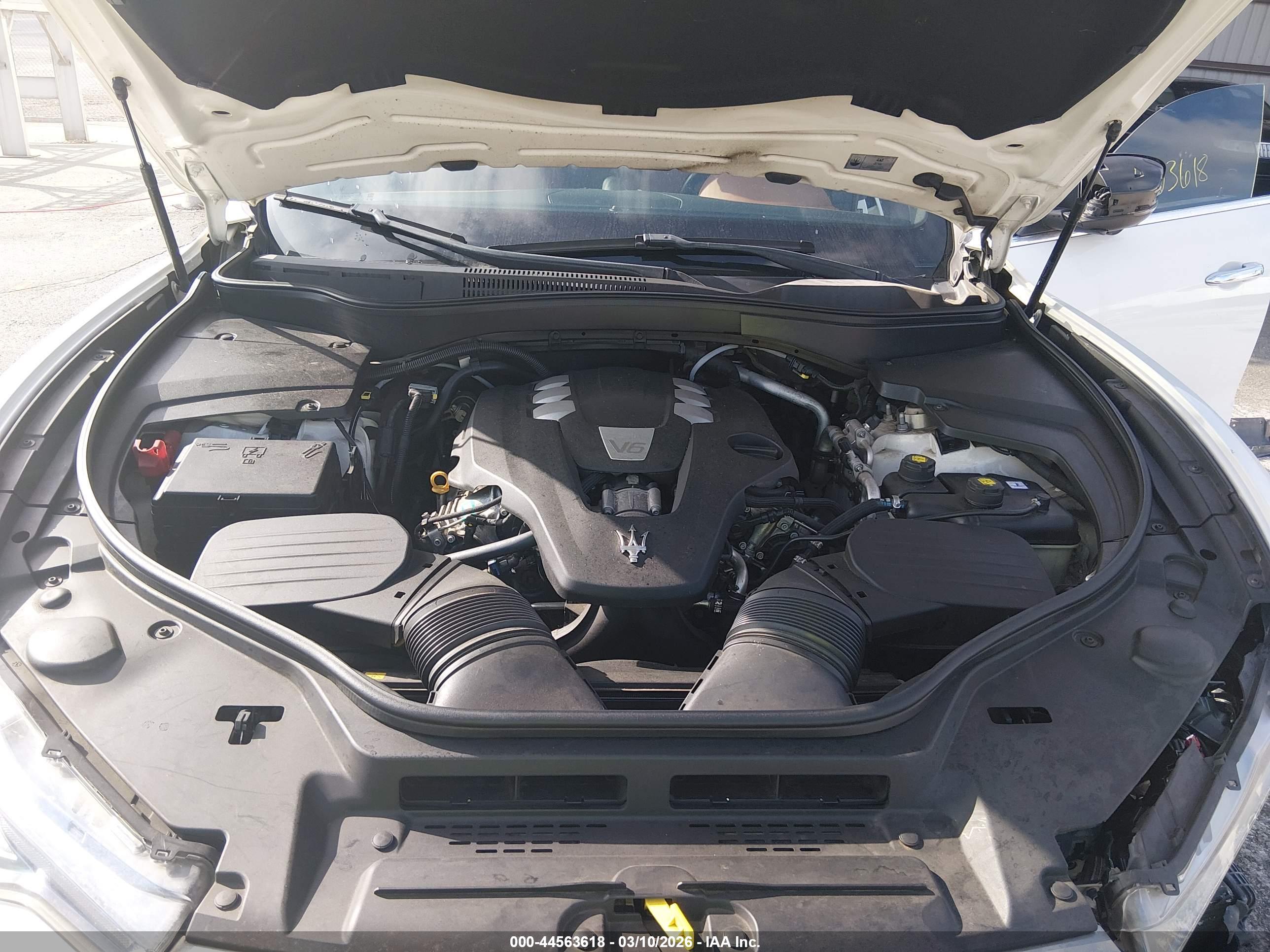 MASERATI LEVANTE image 10