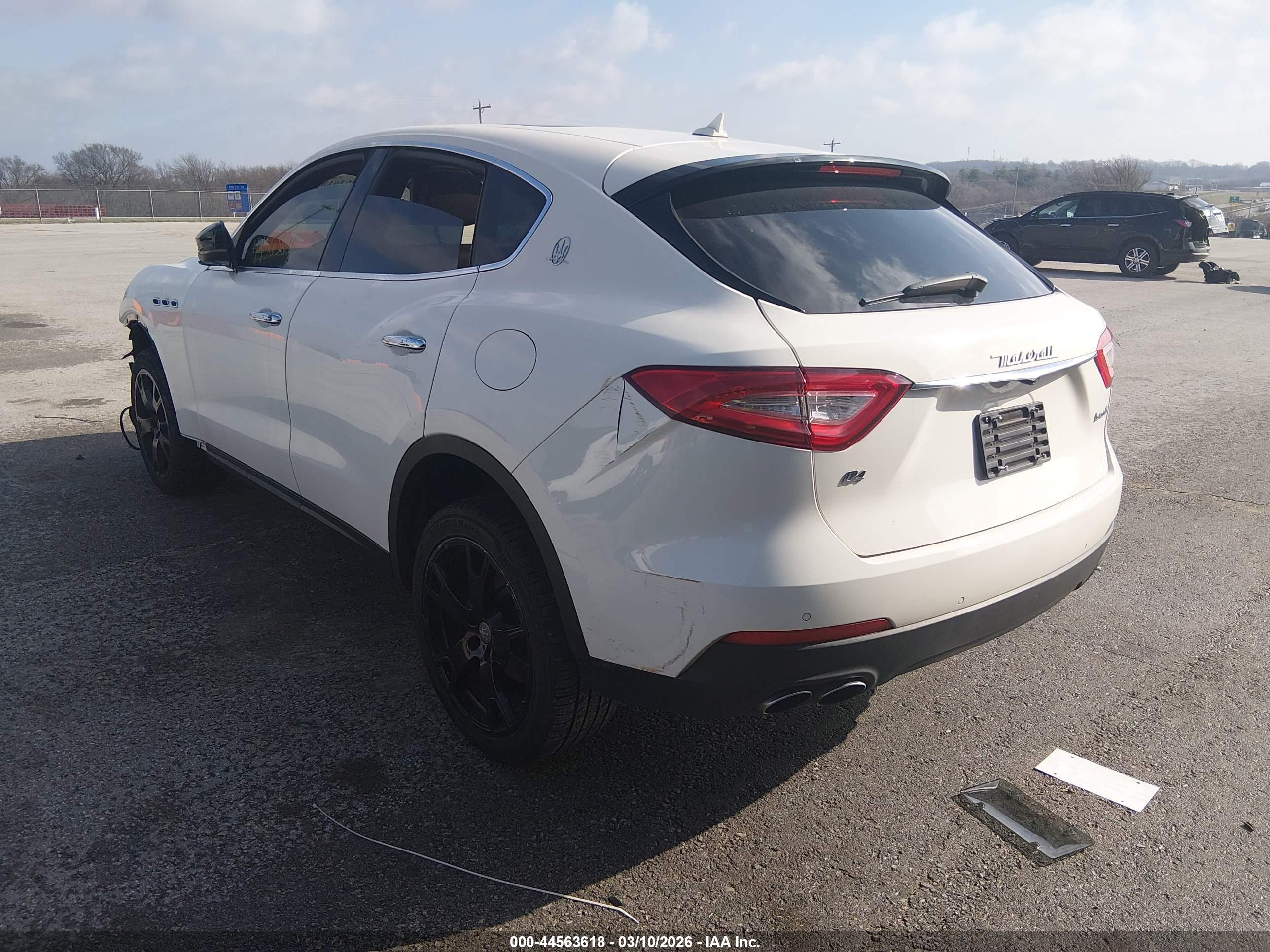 MASERATI LEVANTE image 3
