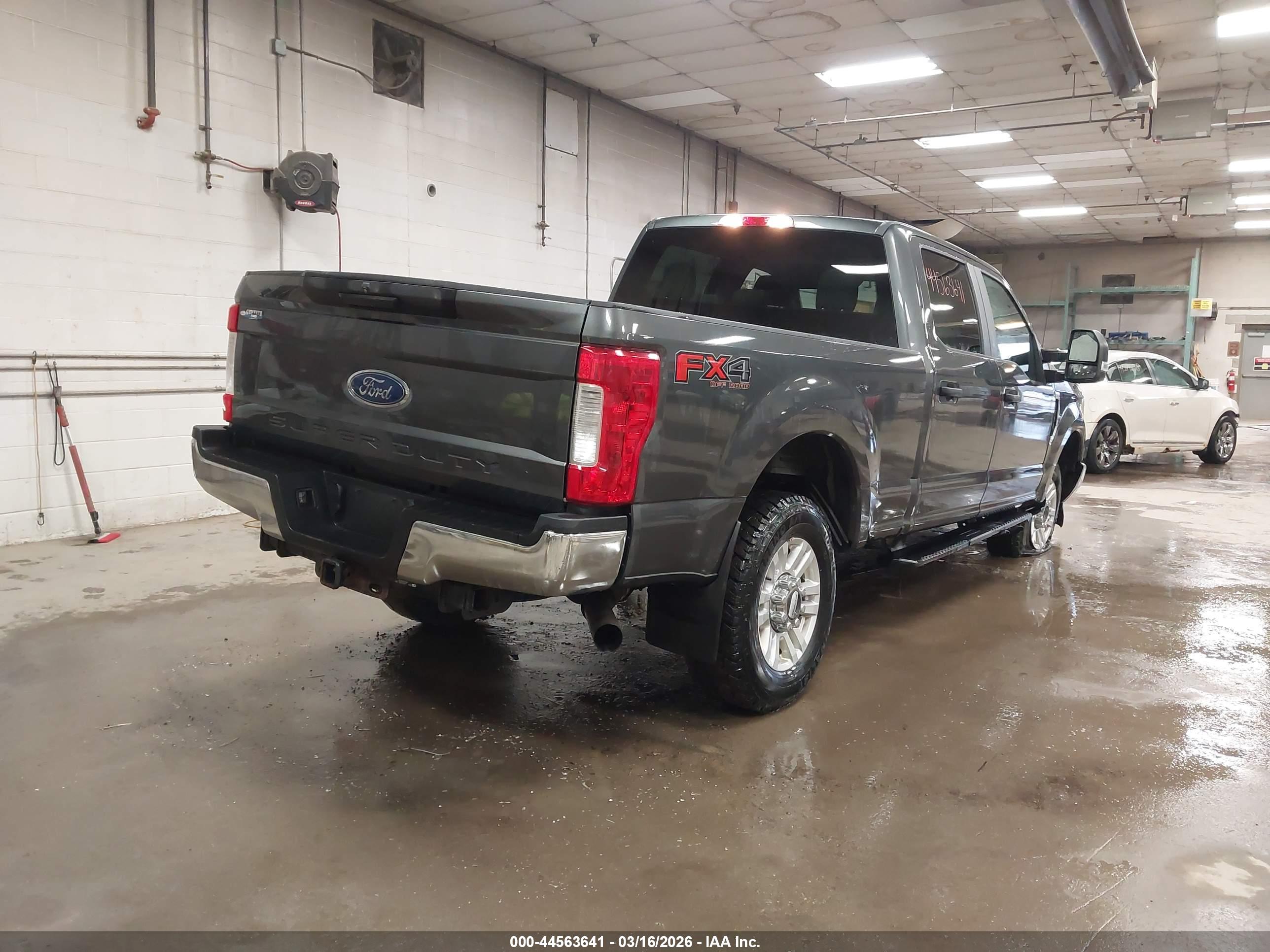 FORD F-250 image 4