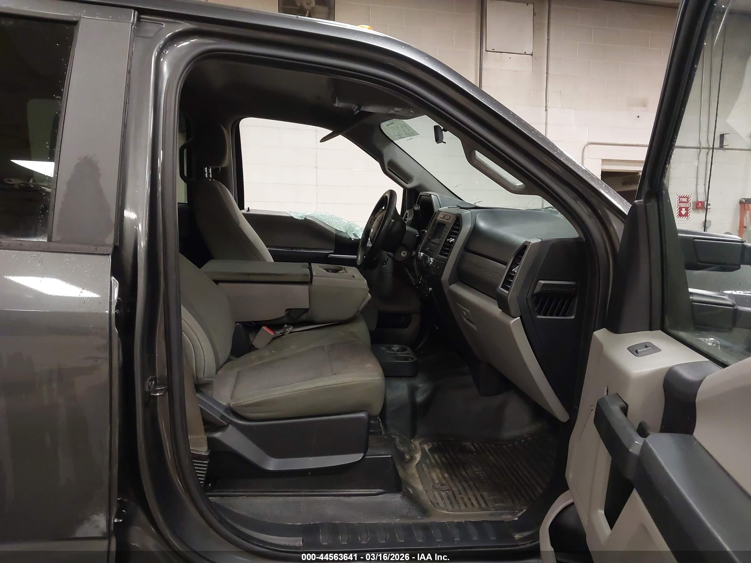 FORD F-250 image 5