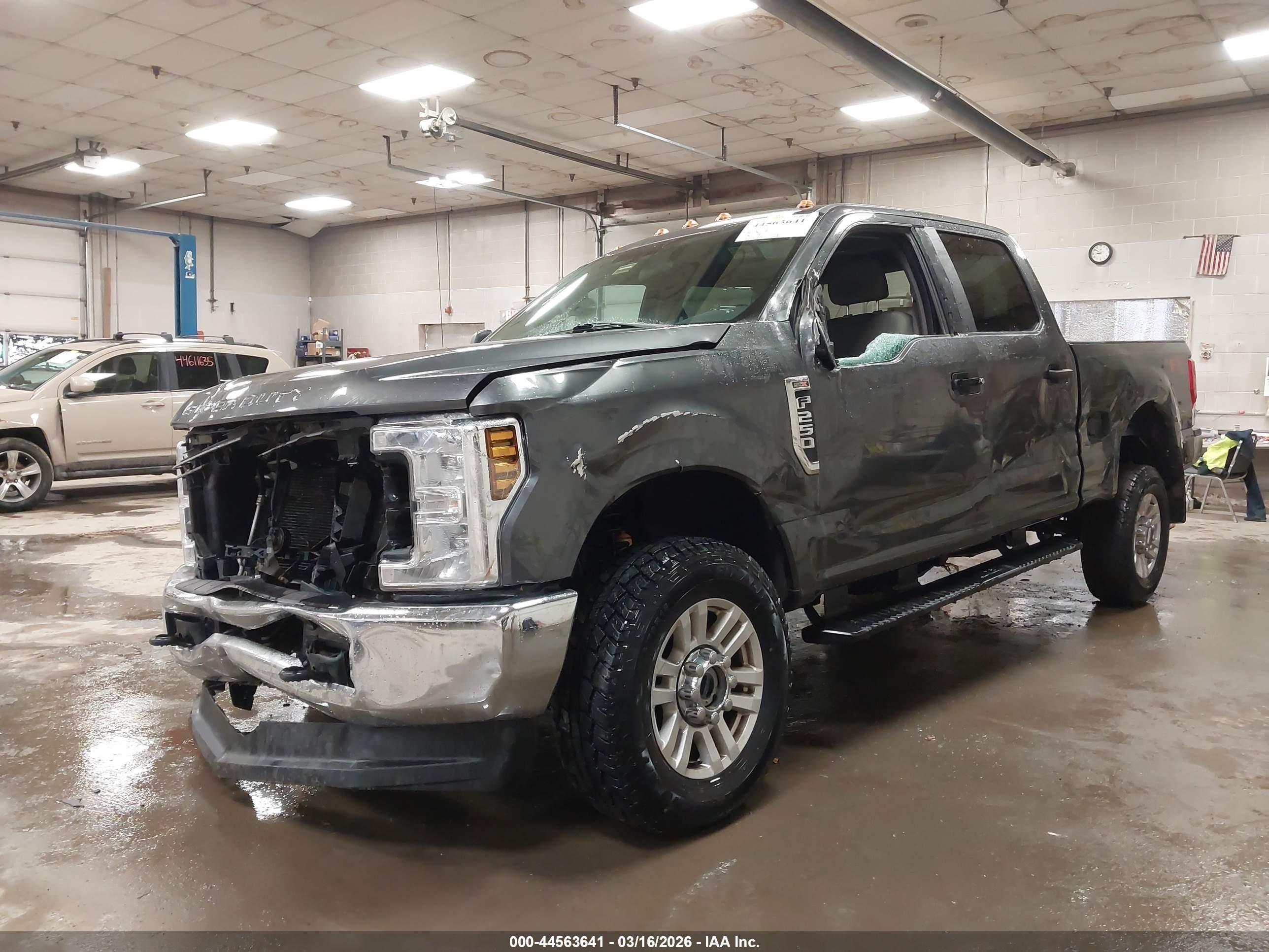 FORD F-250 image 6