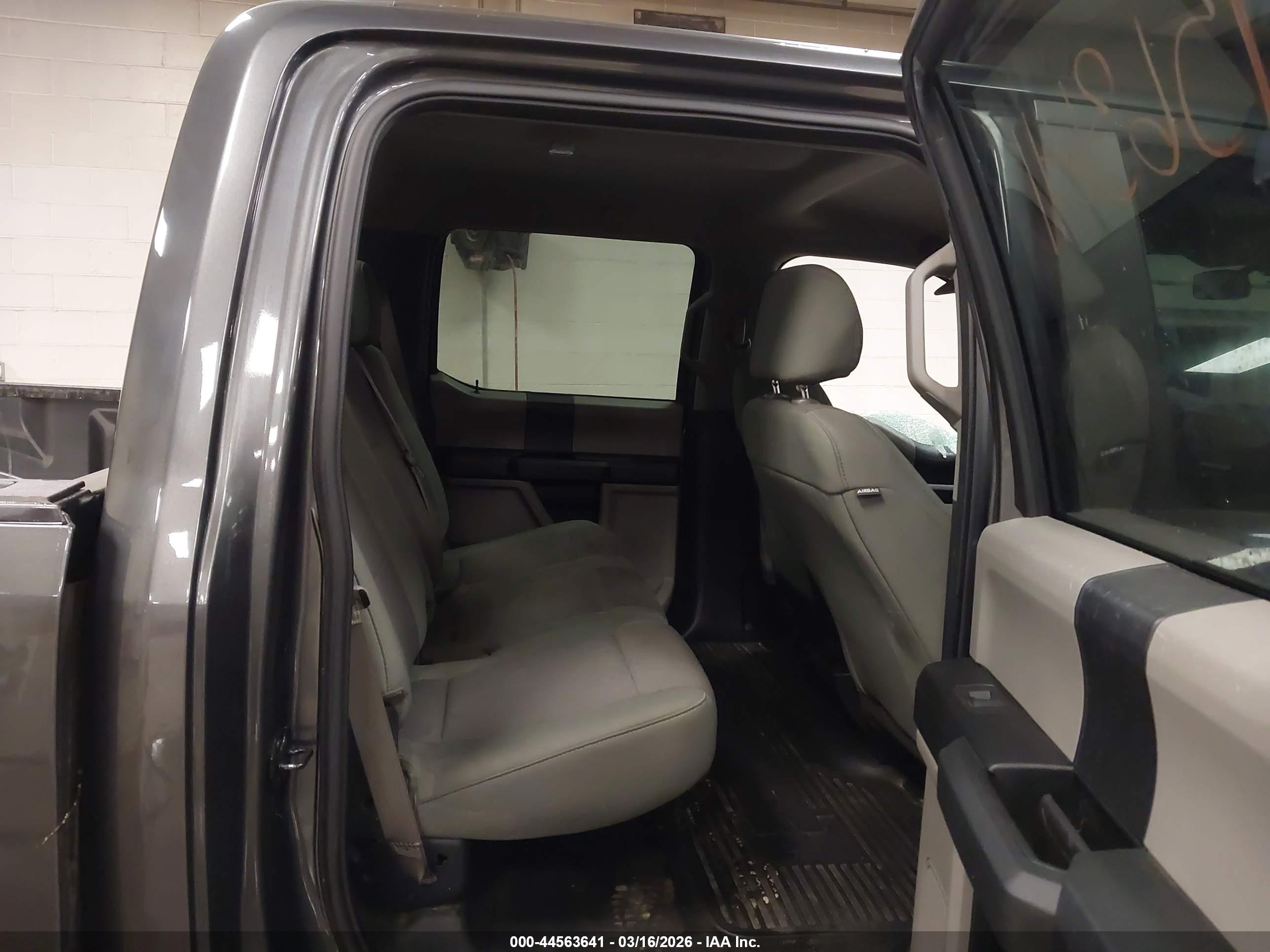 FORD F-250 image 8