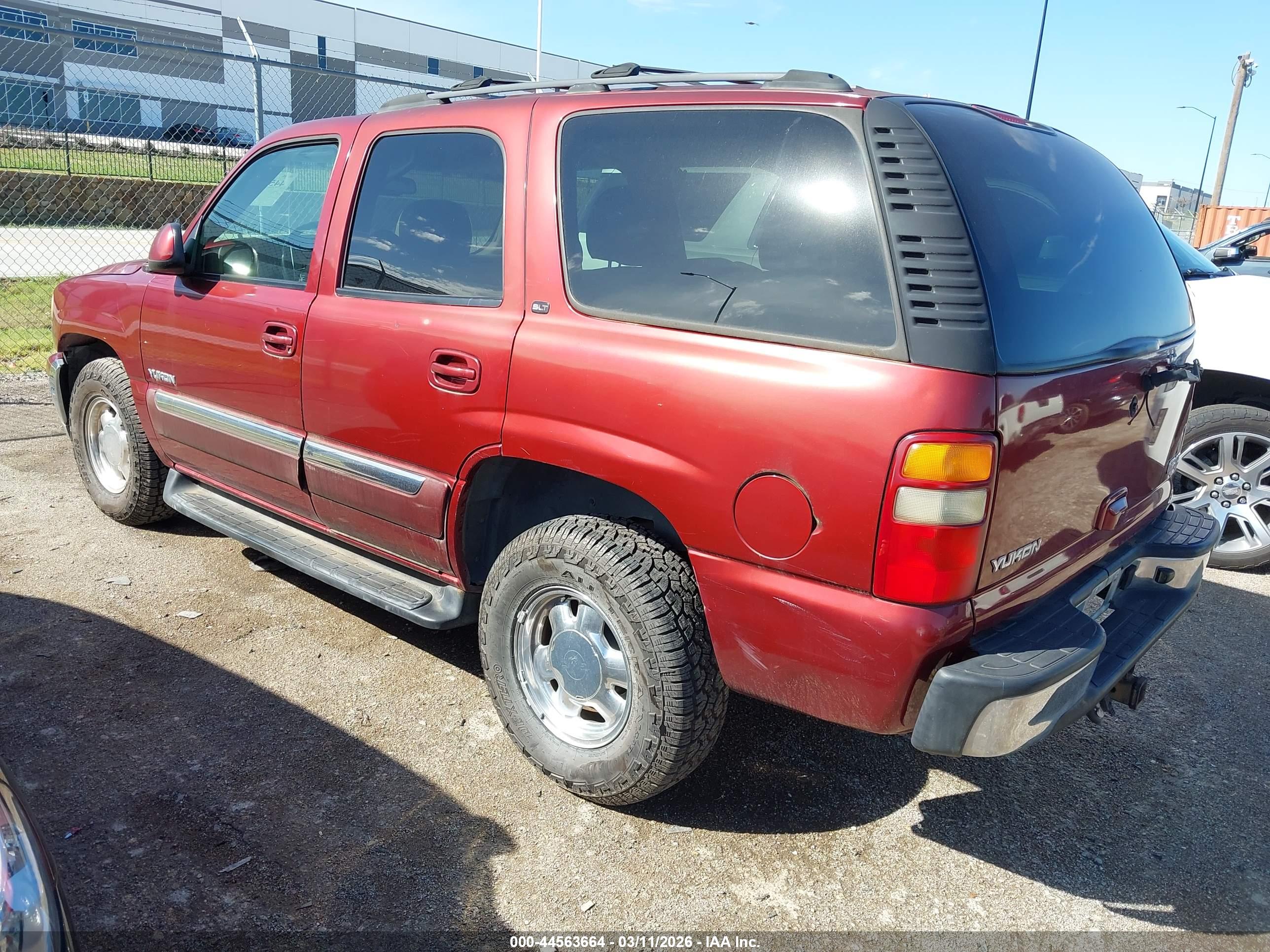 GMC YUKON image 3