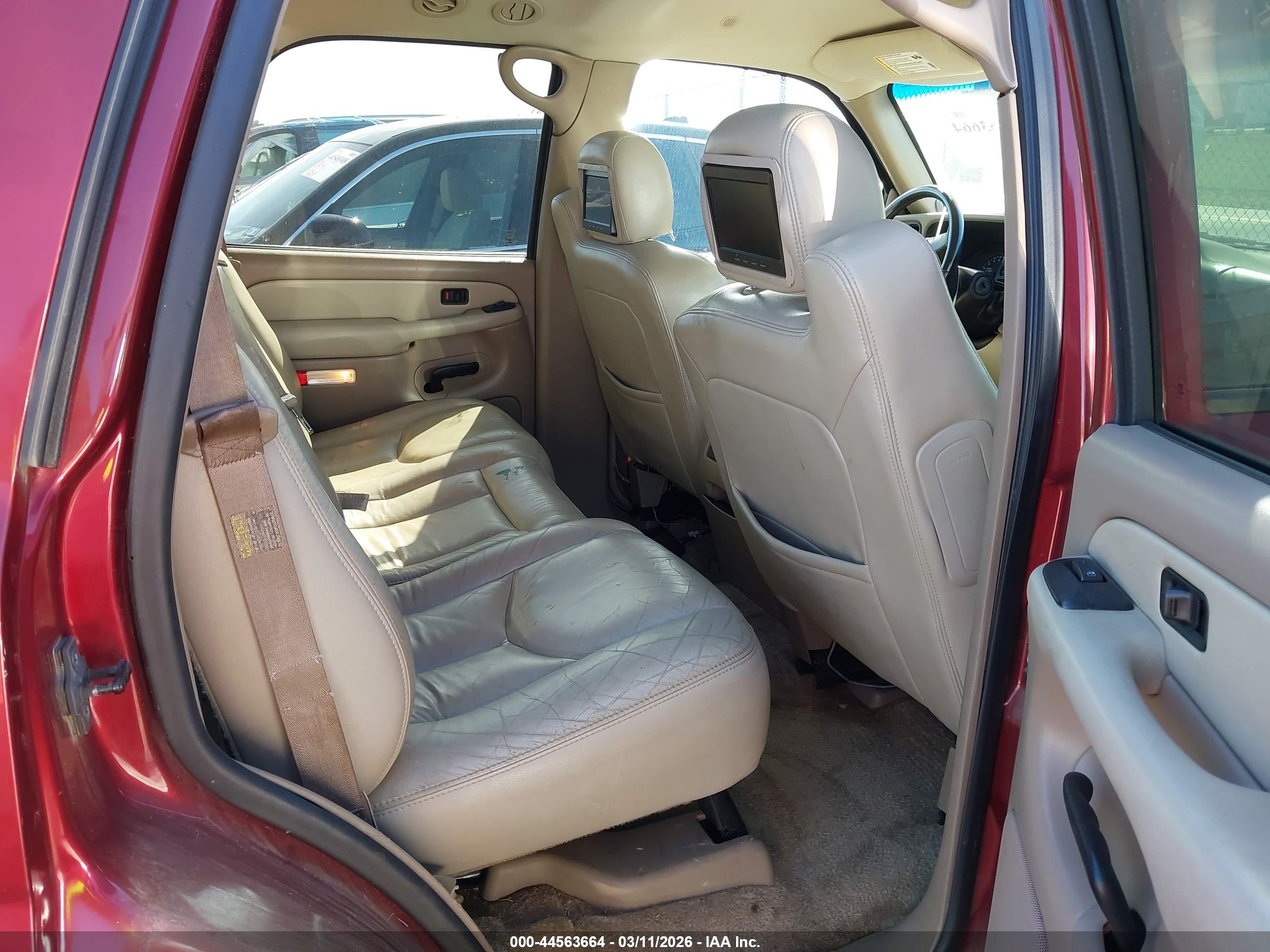 GMC YUKON image 8
