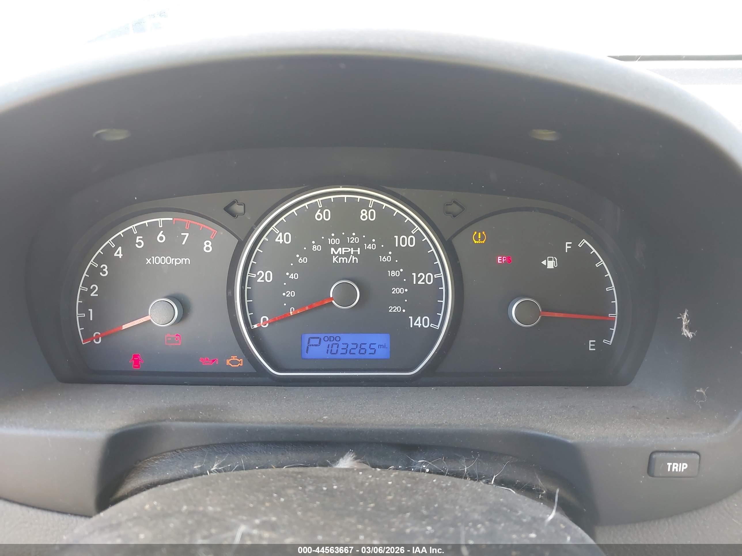HYUNDAI ELANTRA image 7