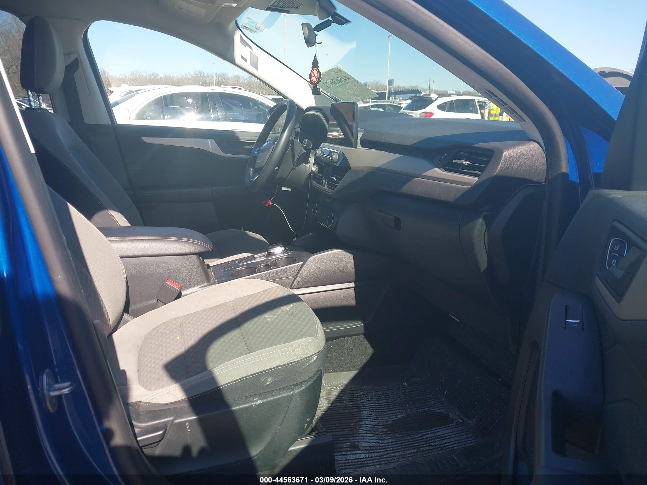 FORD ESCAPE image 5