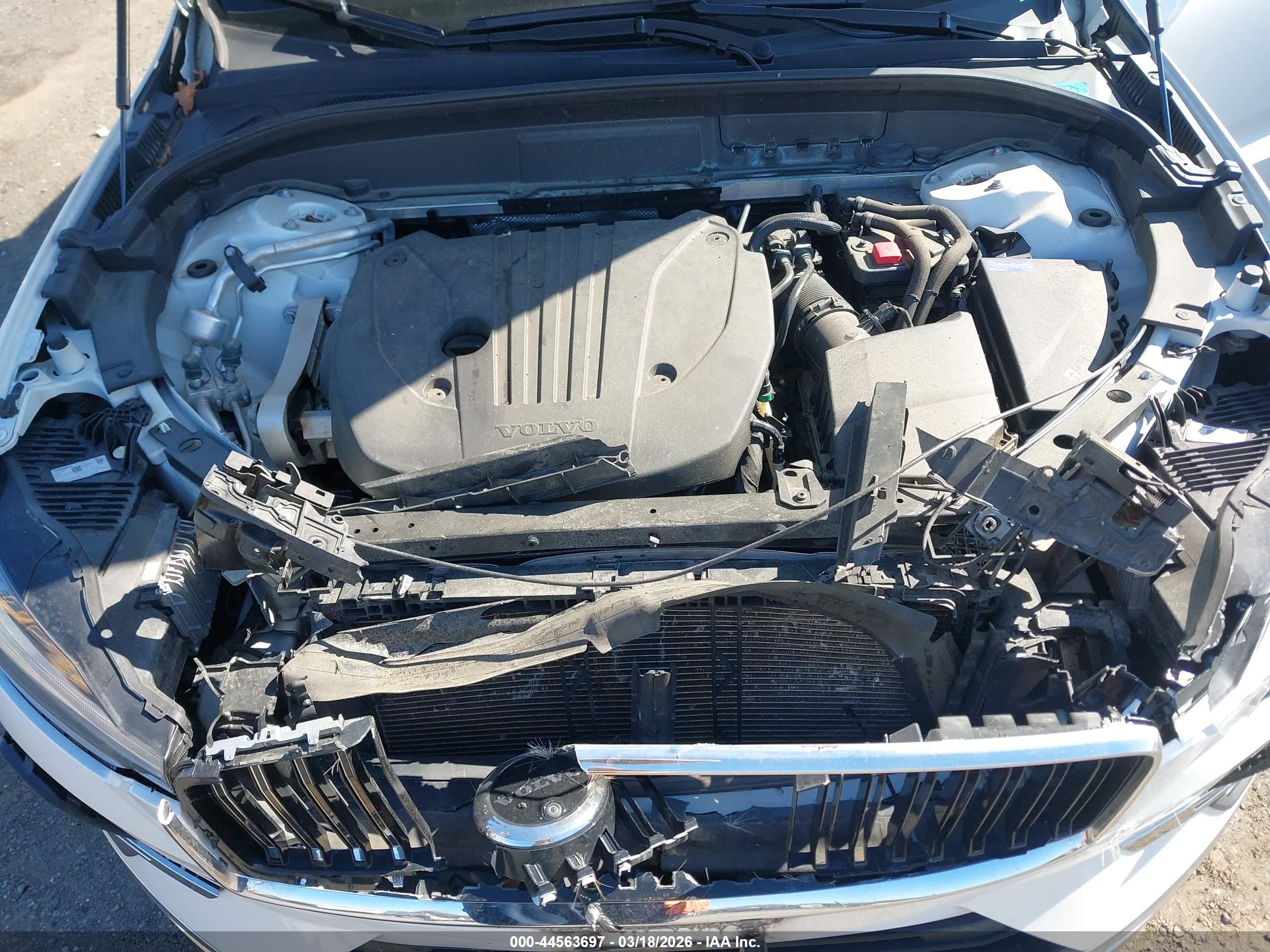 VOLVO XC60 image 10