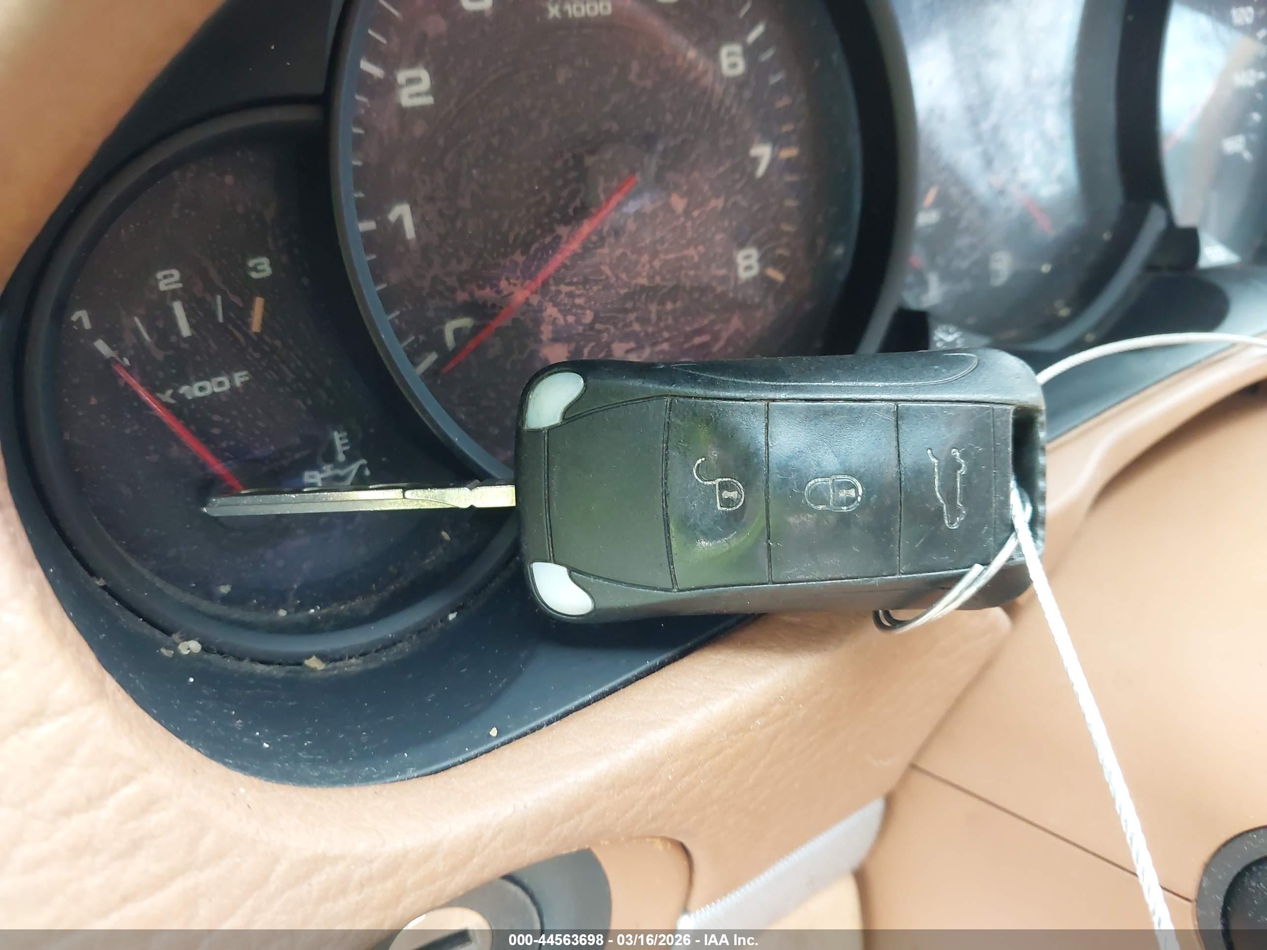 PORSCHE CAYENNE image 11