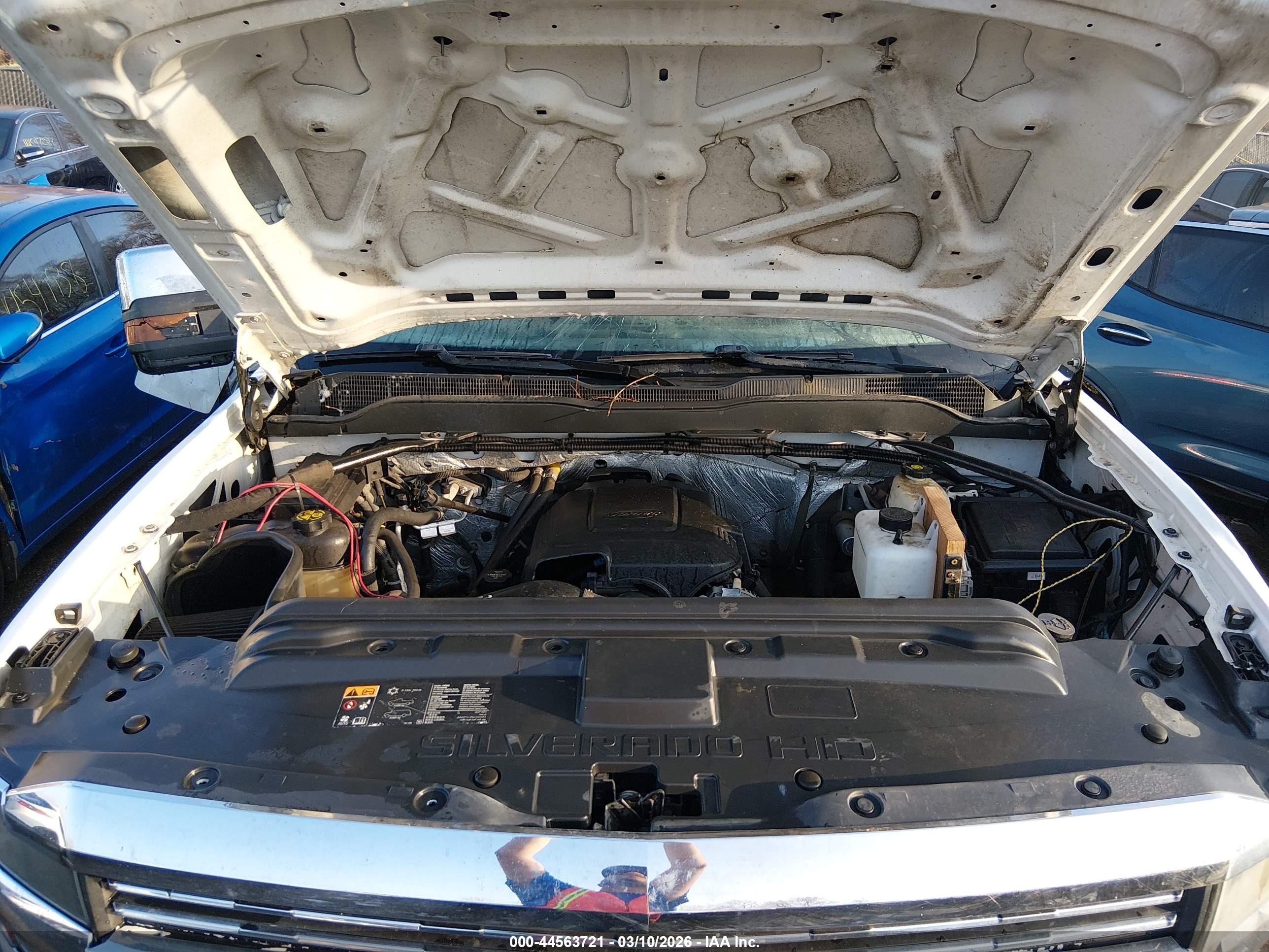 CHEVROLET SILVERADO image 10