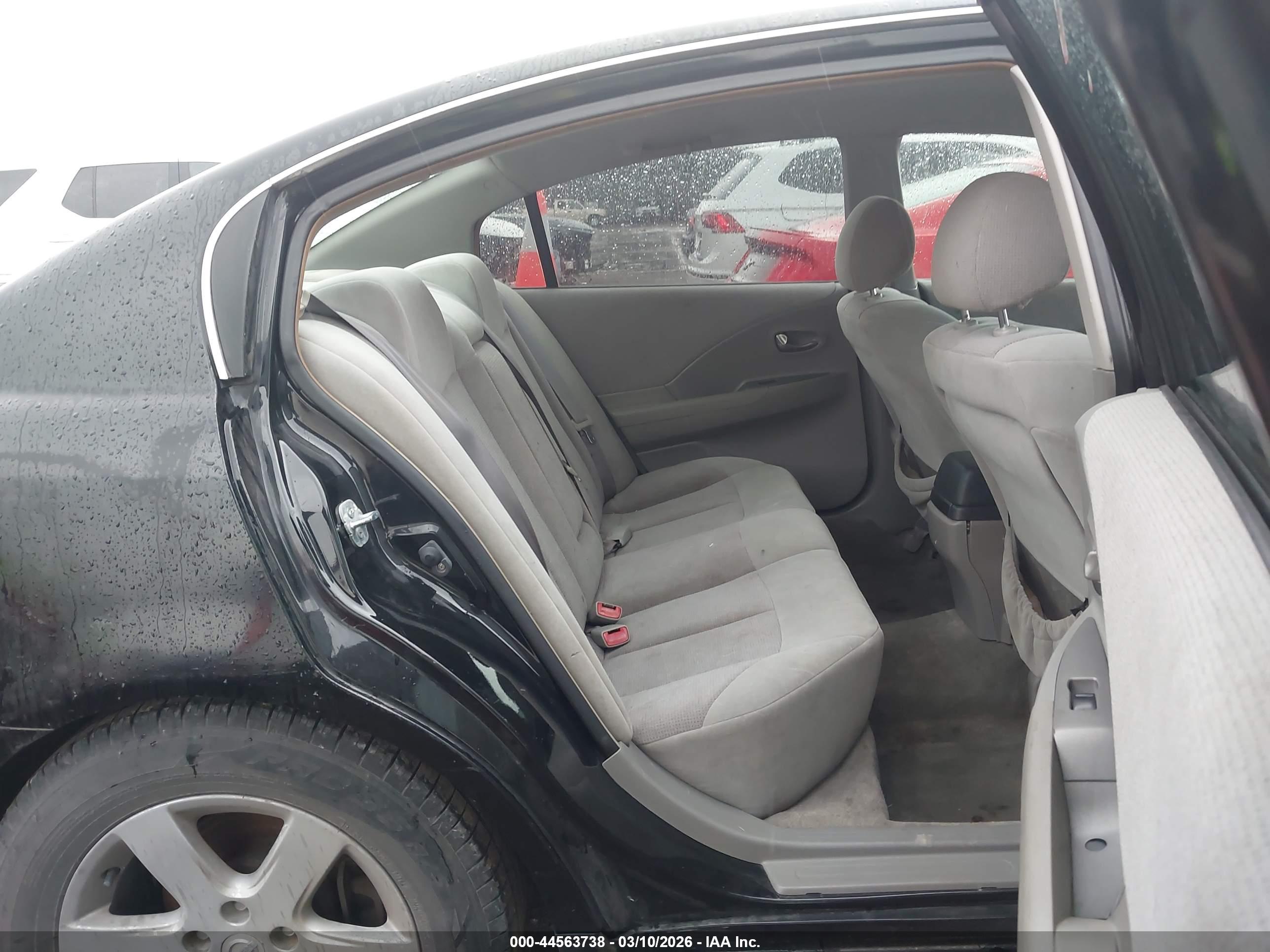 NISSAN ALTIMA image 8
