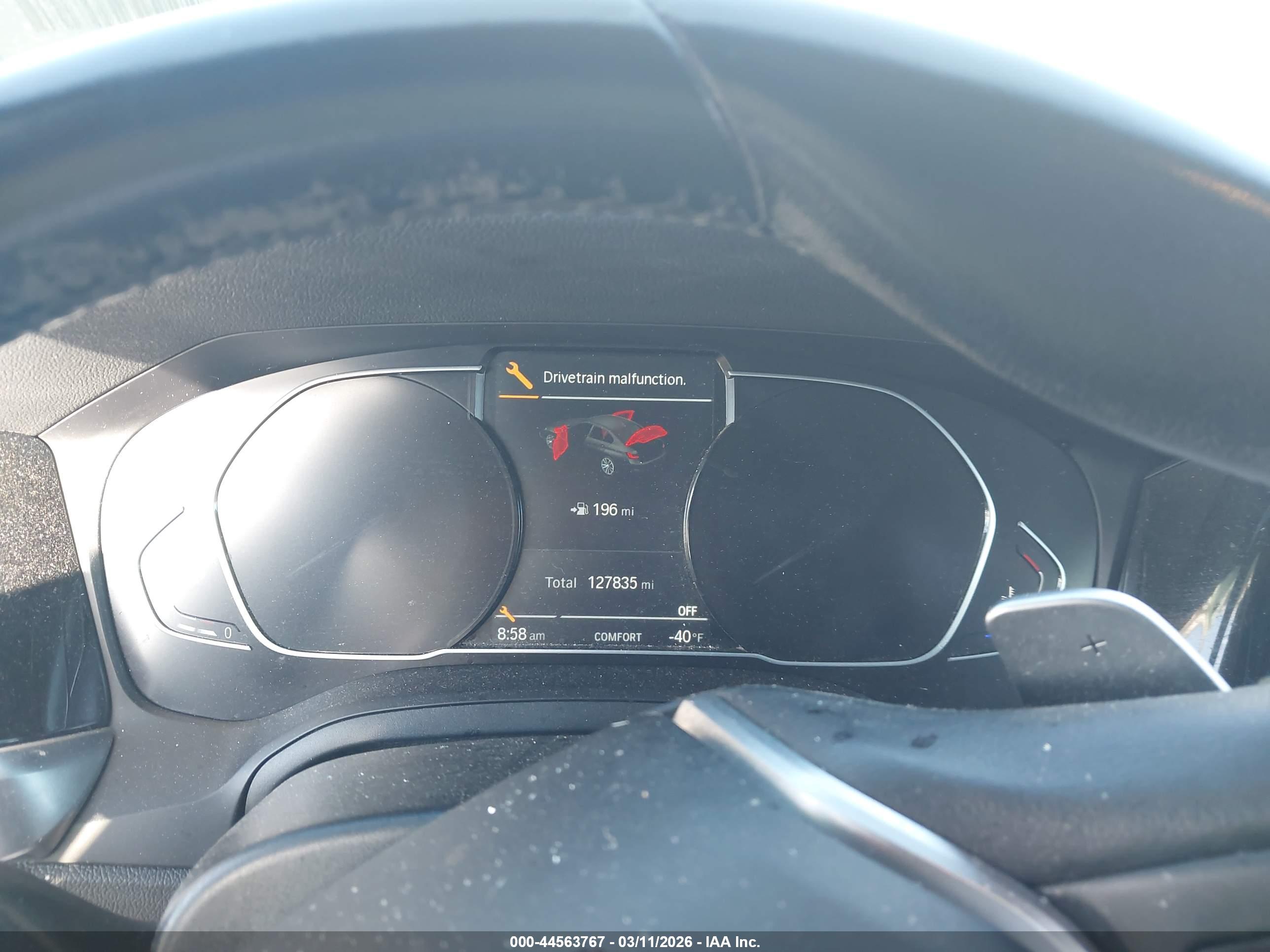 BMW 330I image 7