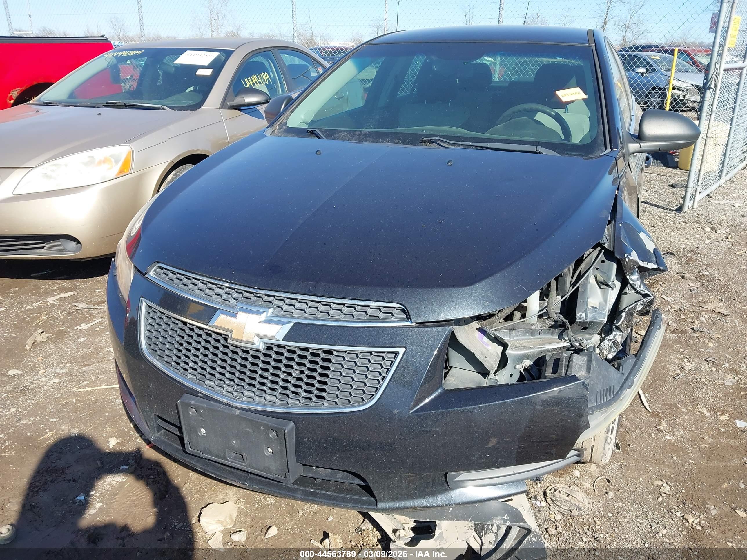 CHEVROLET CRUZE image 6