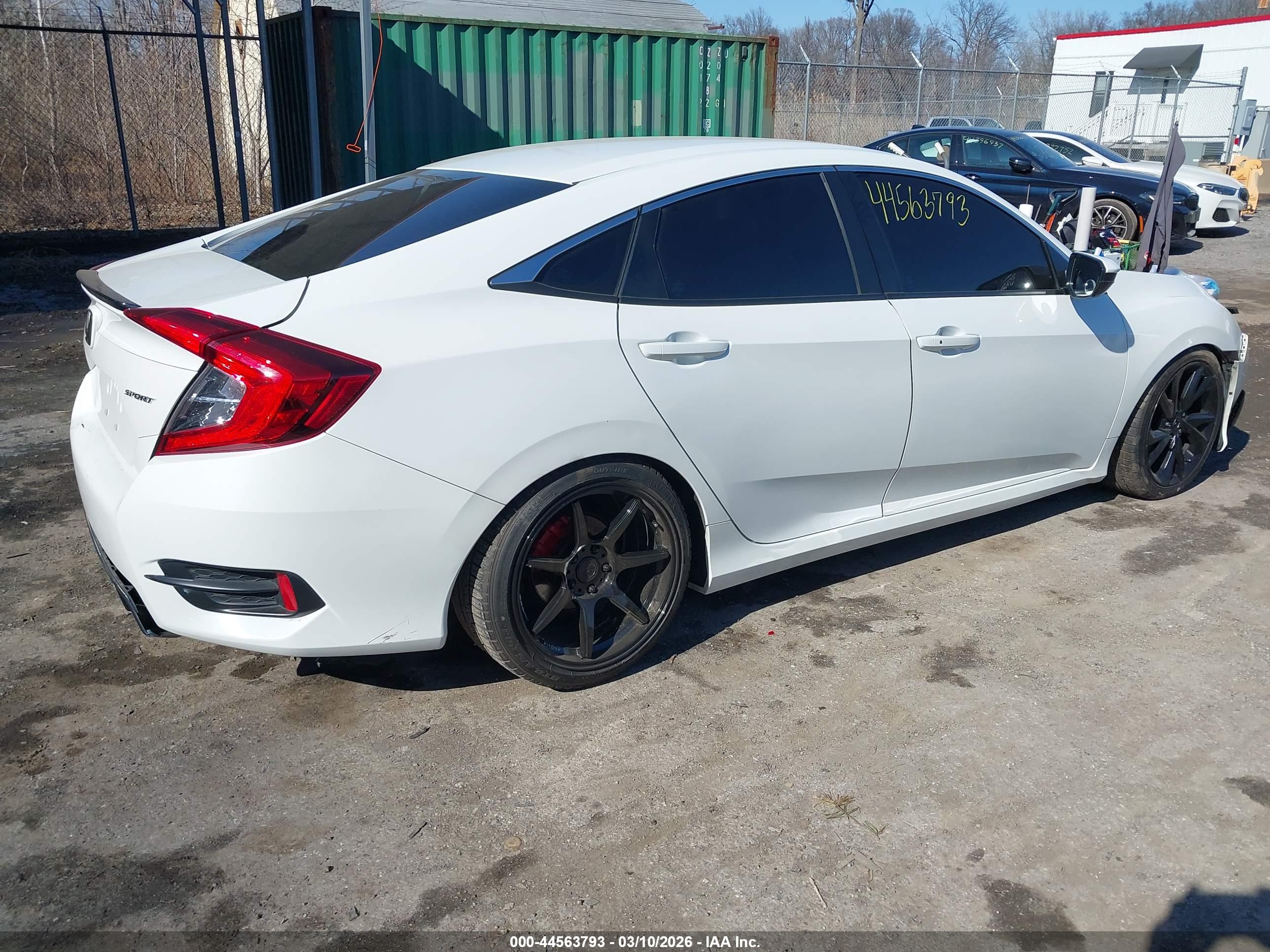 HONDA CIVIC image 4