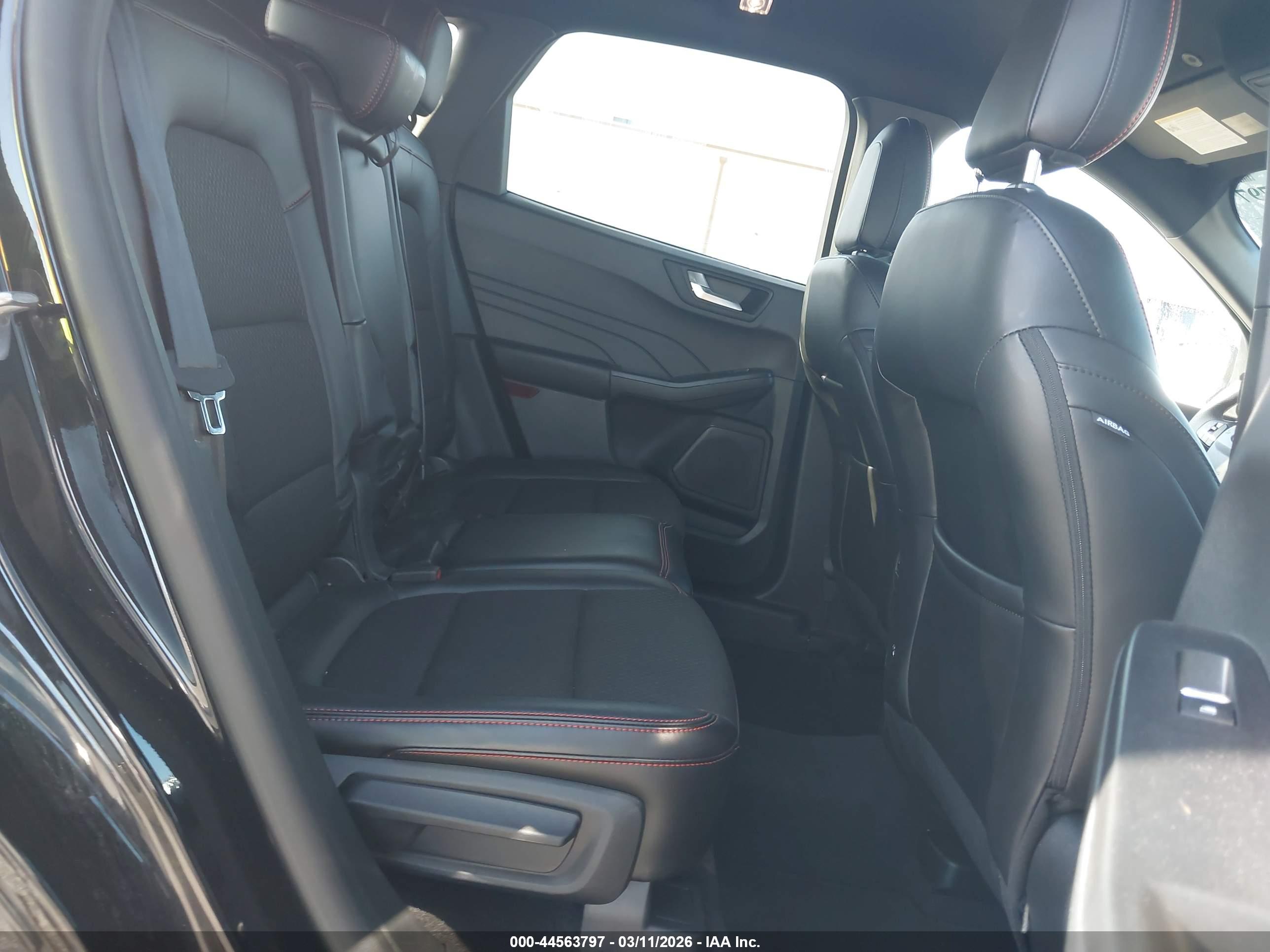 FORD ESCAPE image 8
