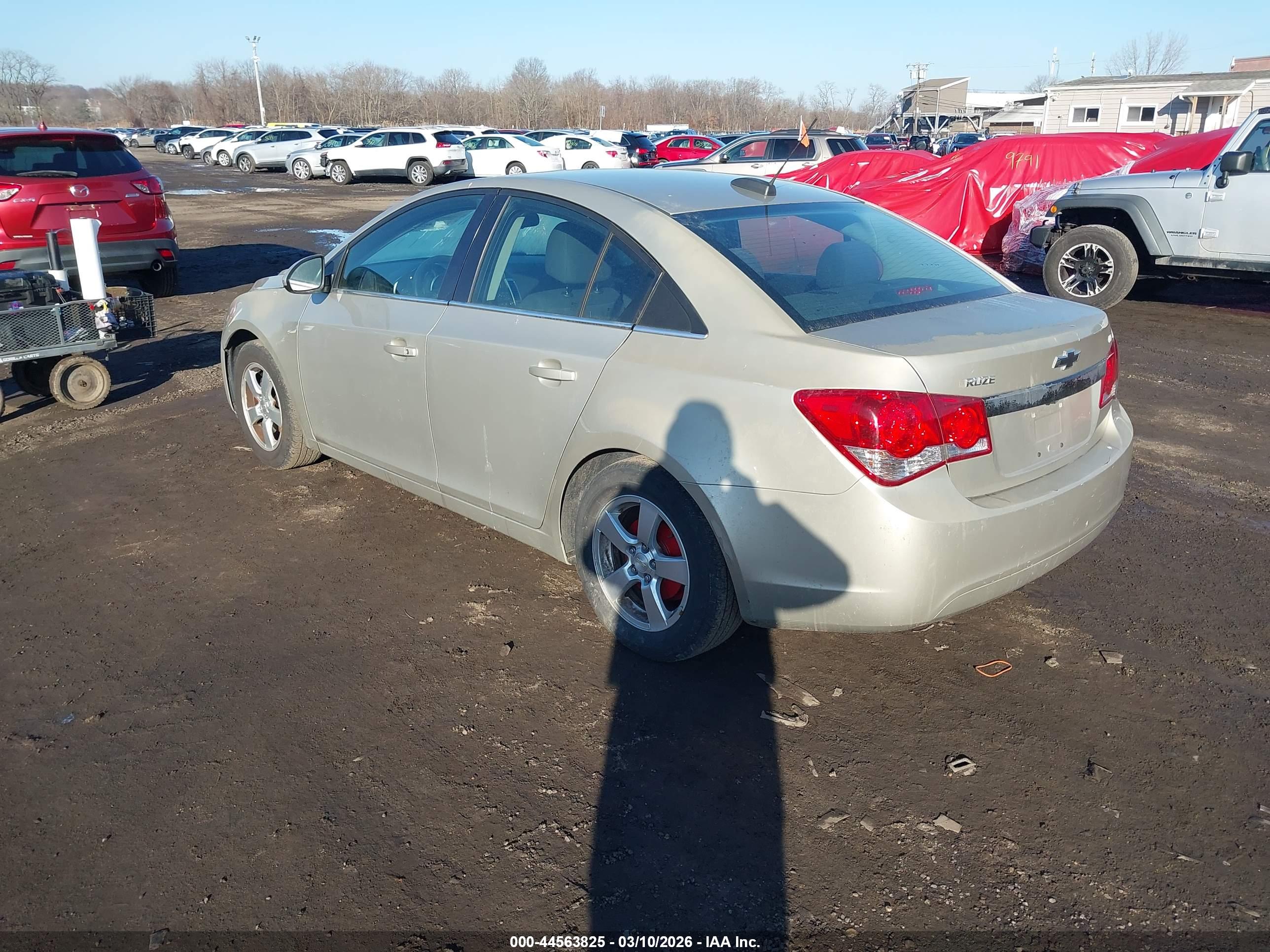 CHEVROLET CRUZE image 3