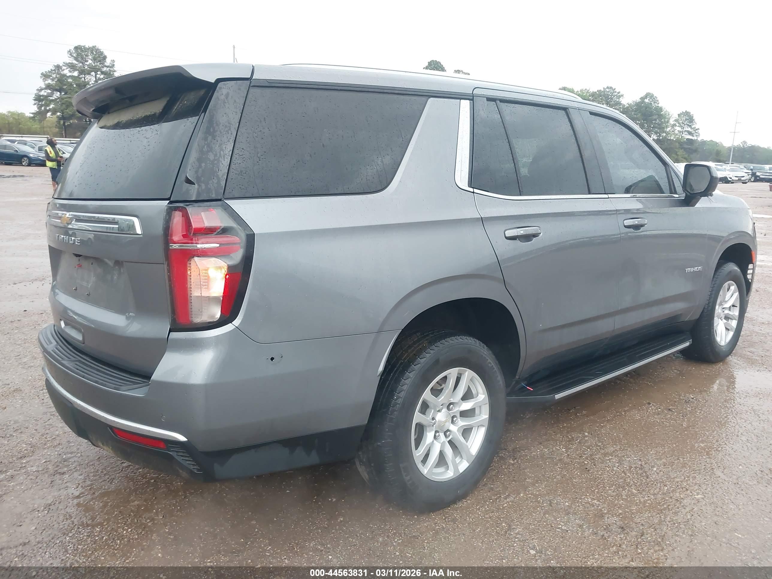 CHEVROLET TAHOE image 4