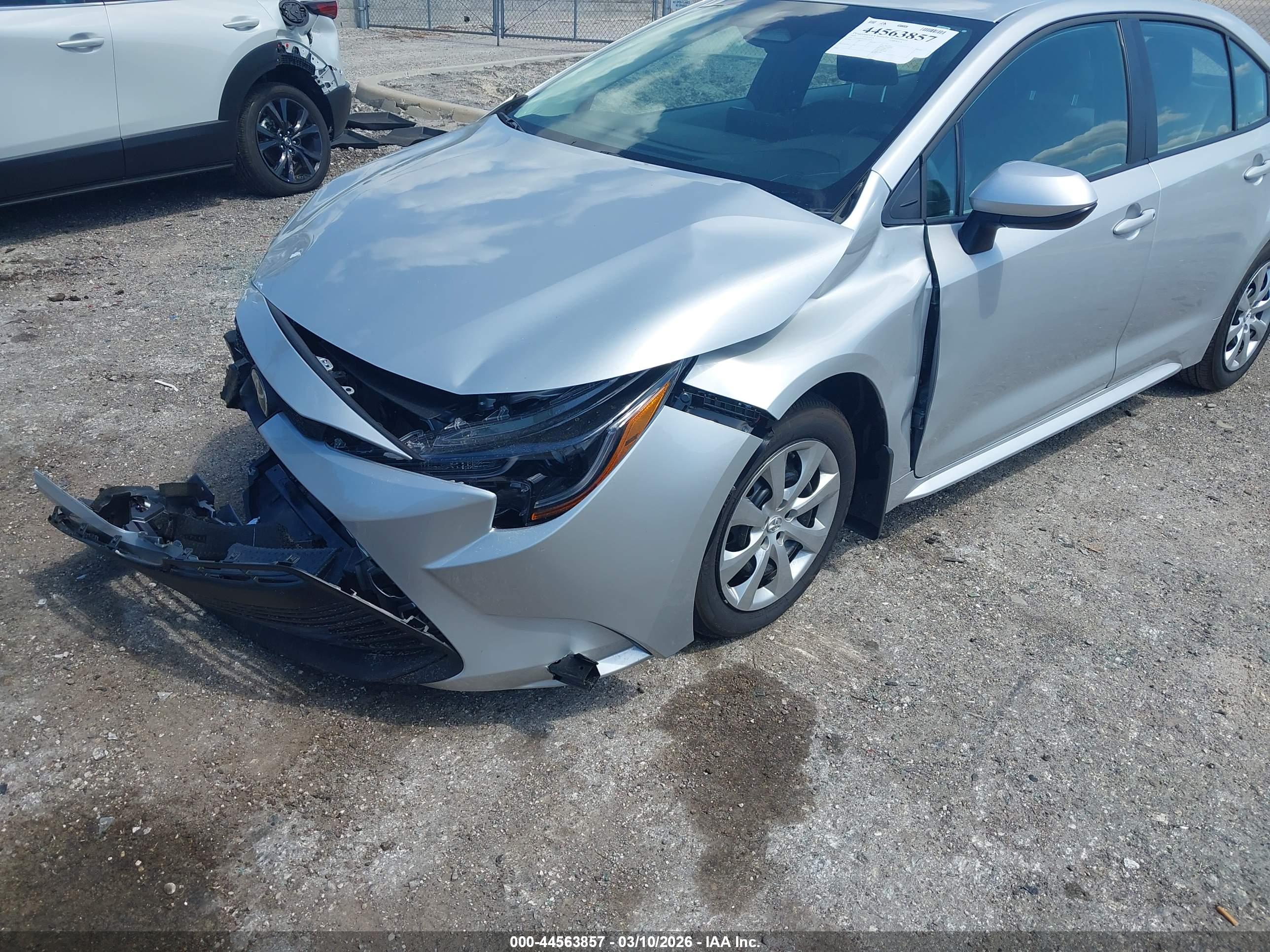 TOYOTA COROLLA image 6