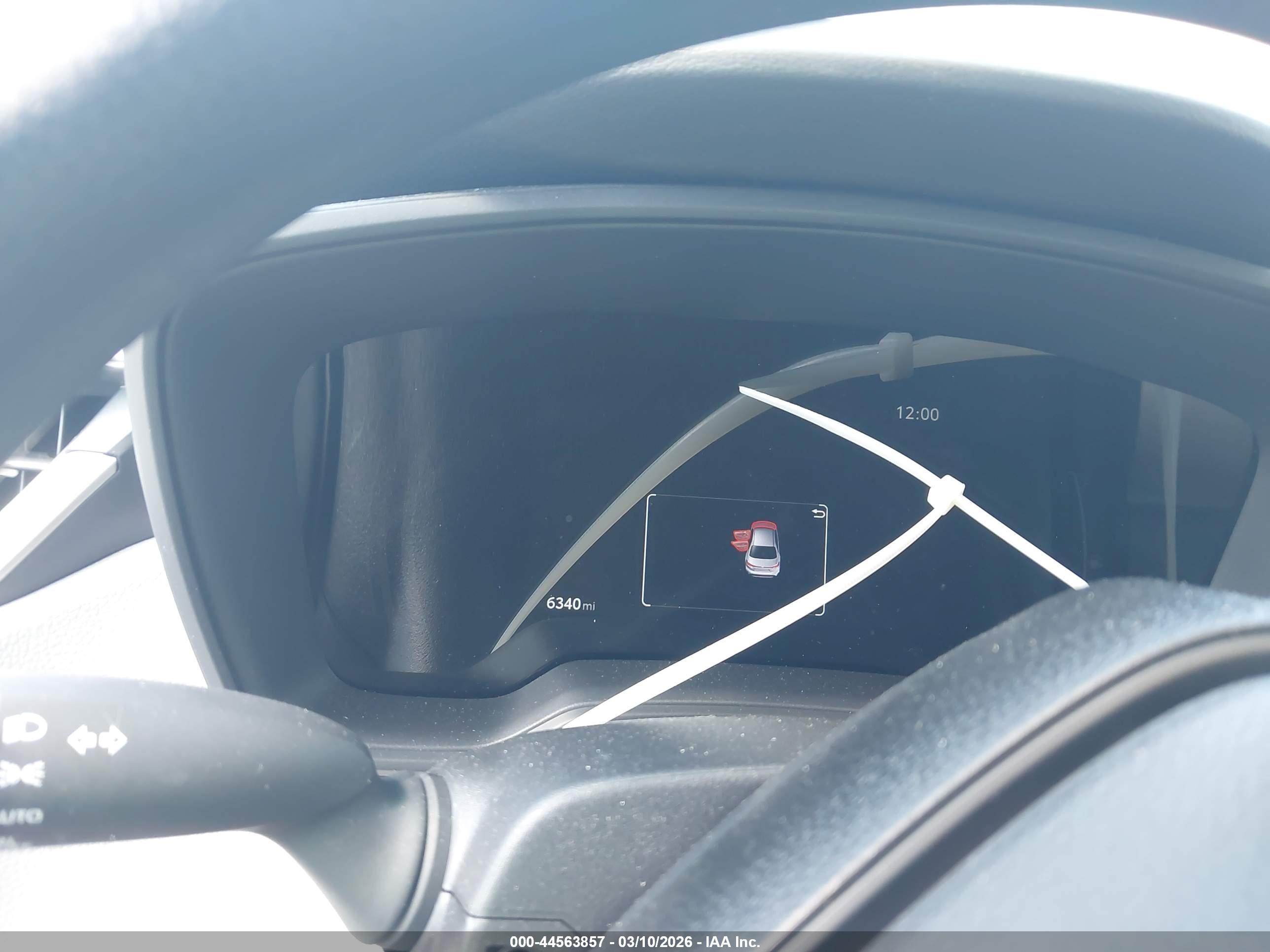 TOYOTA COROLLA image 7