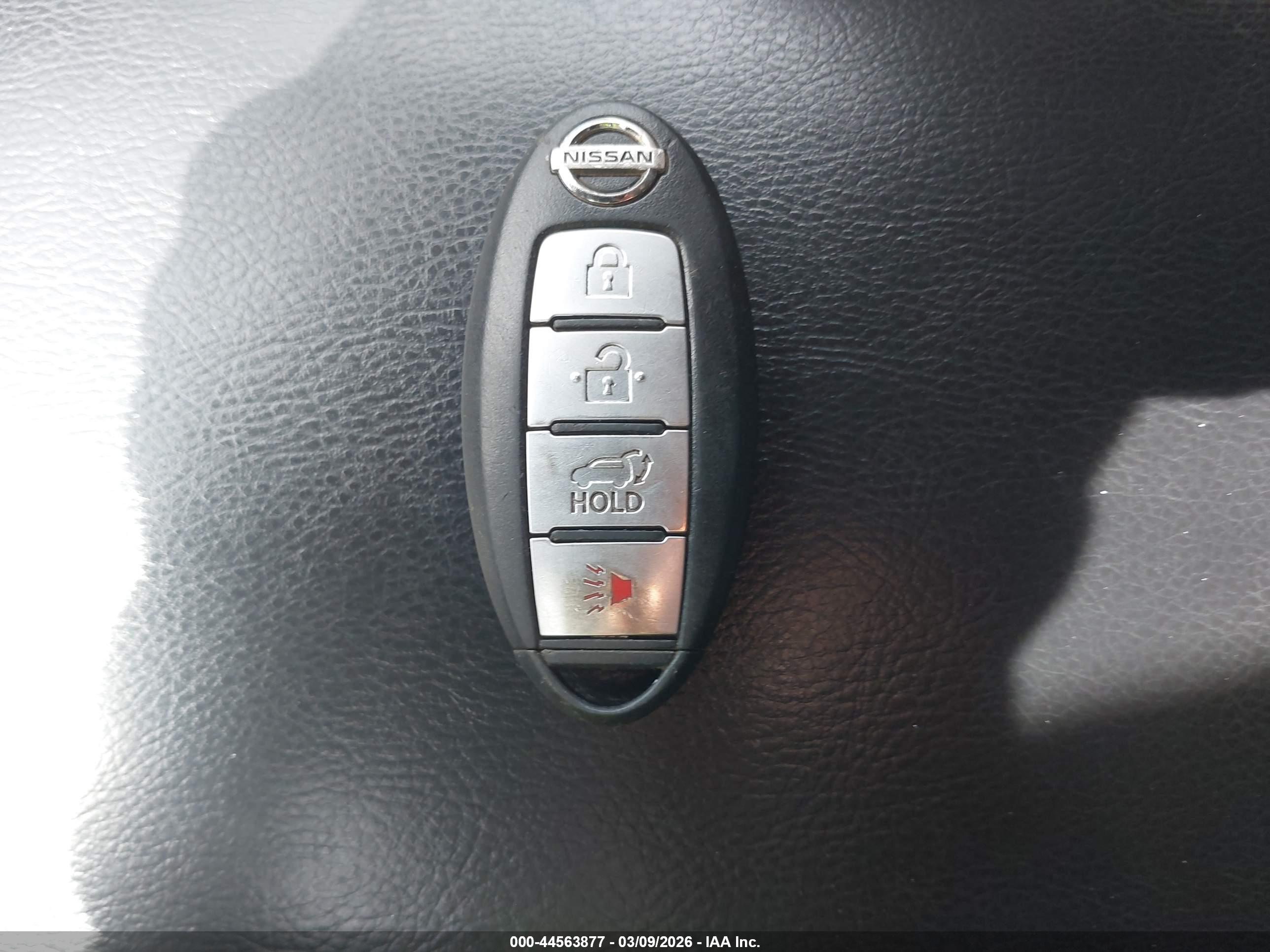 NISSAN ROGUE image 11