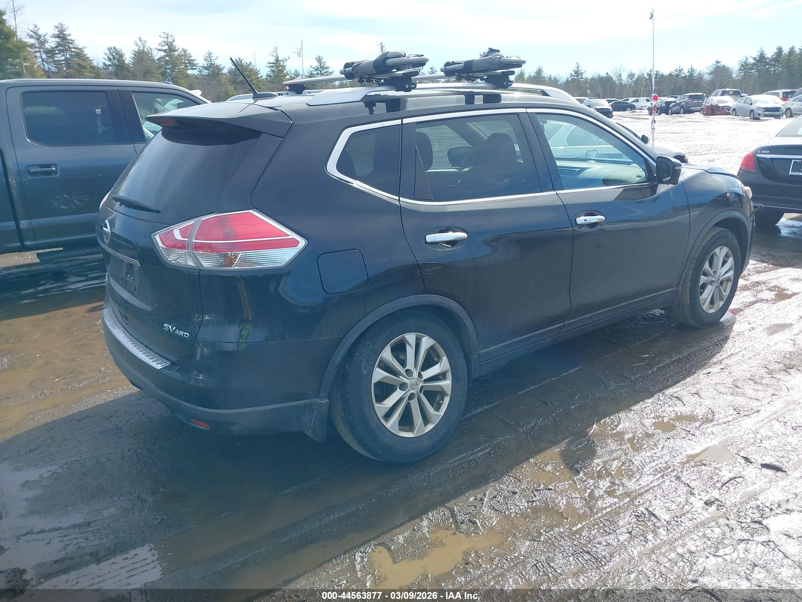 NISSAN ROGUE image 4