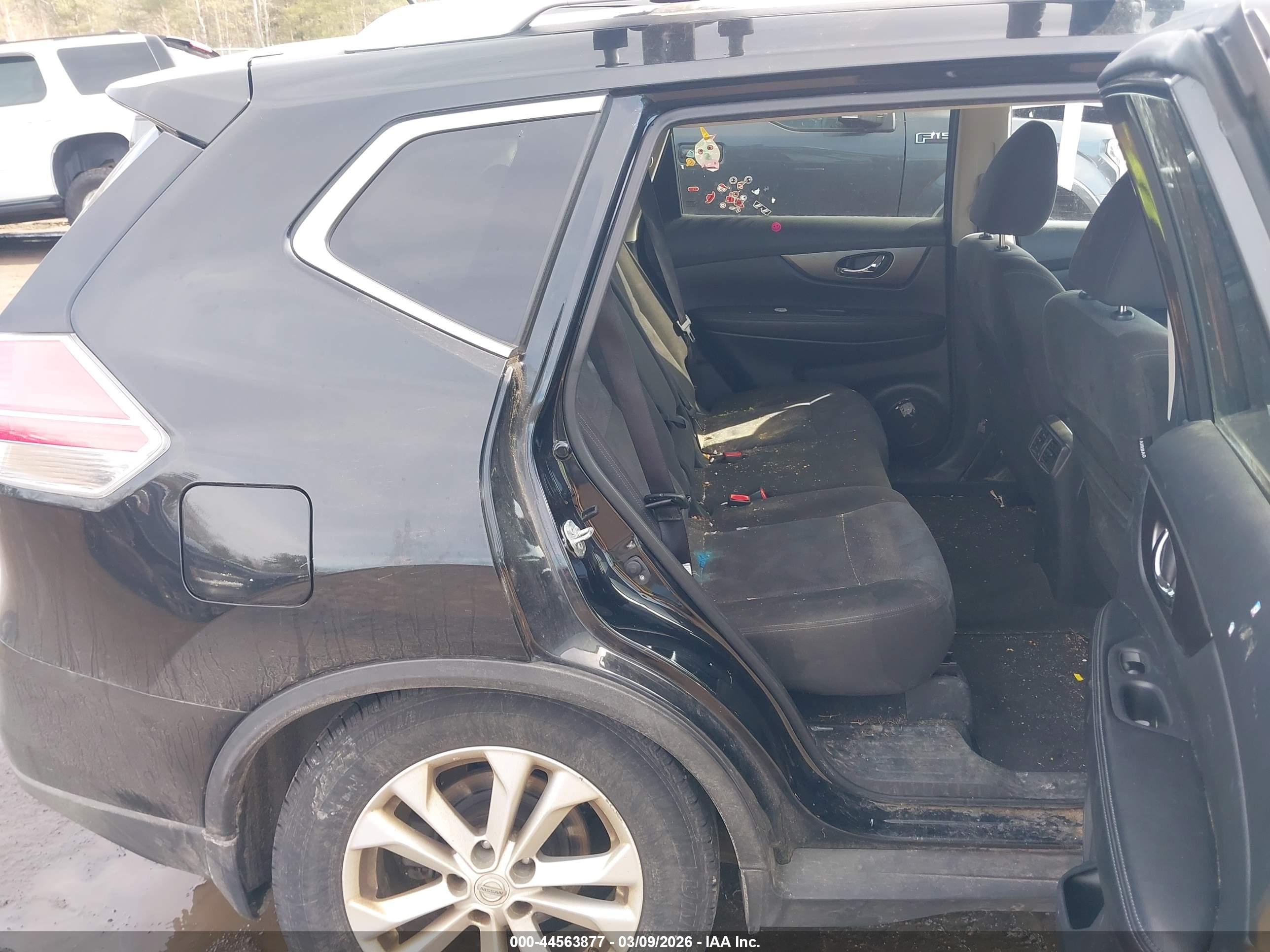NISSAN ROGUE image 8