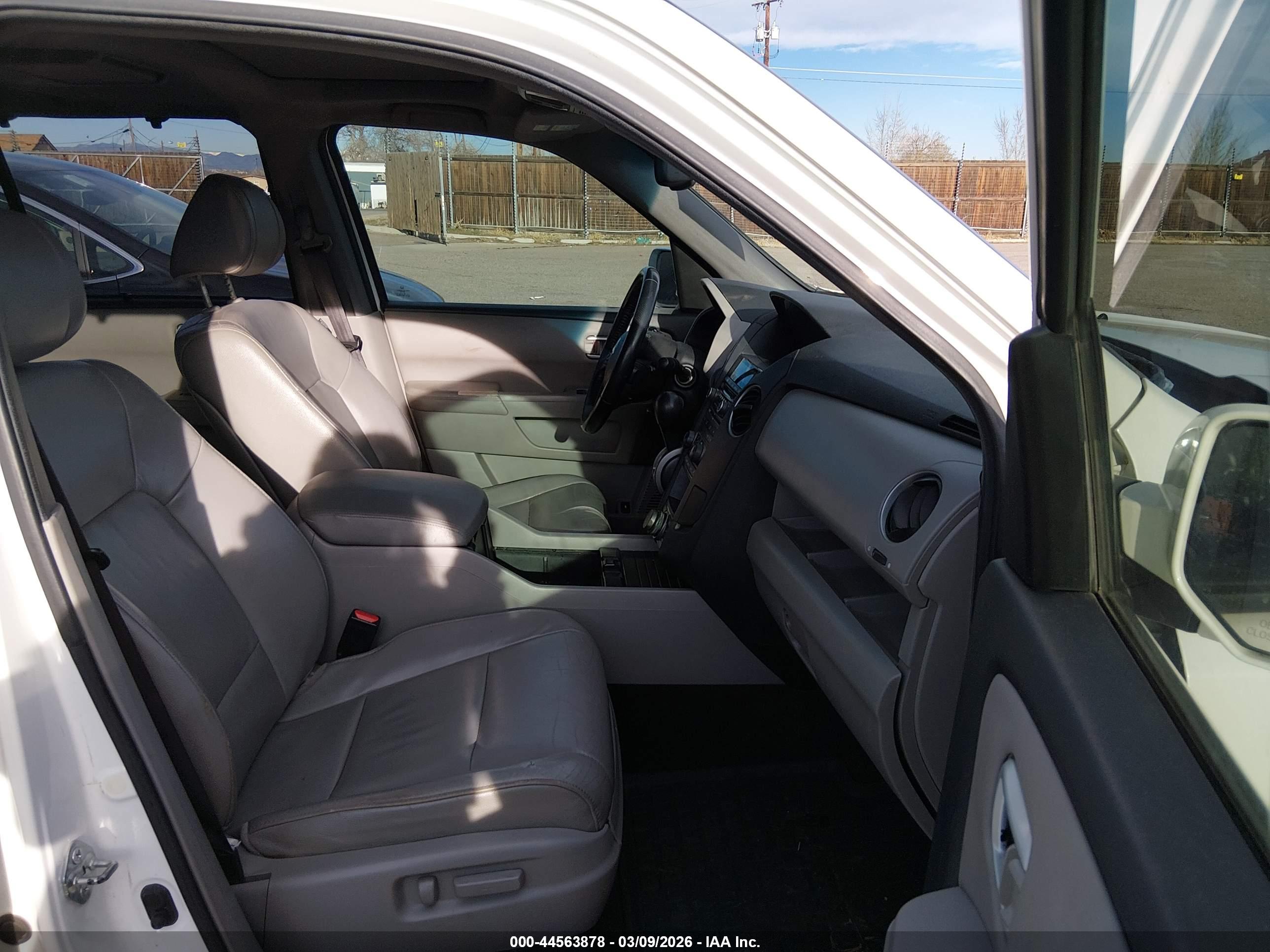 HONDA PILOT image 5