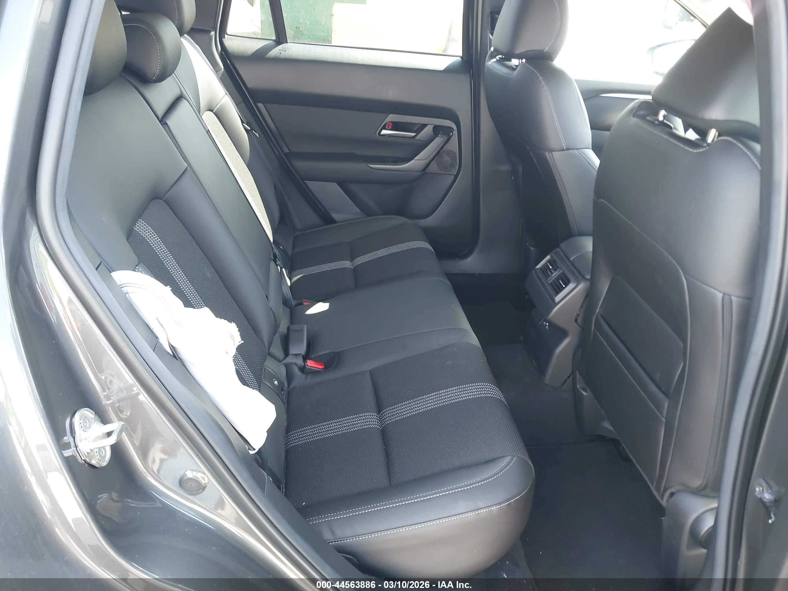 MAZDA CX-50 image 8