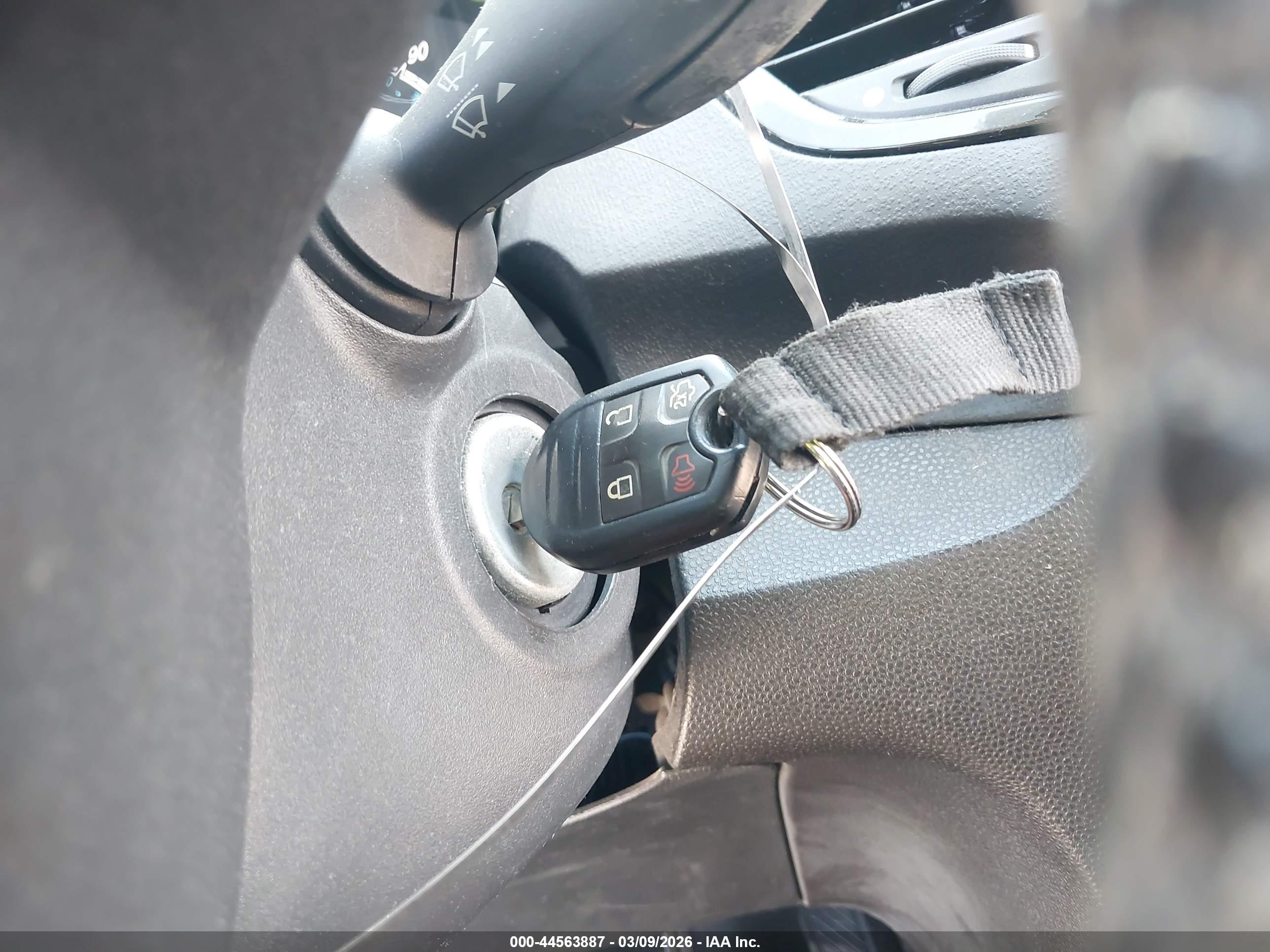 FORD FIESTA image 11