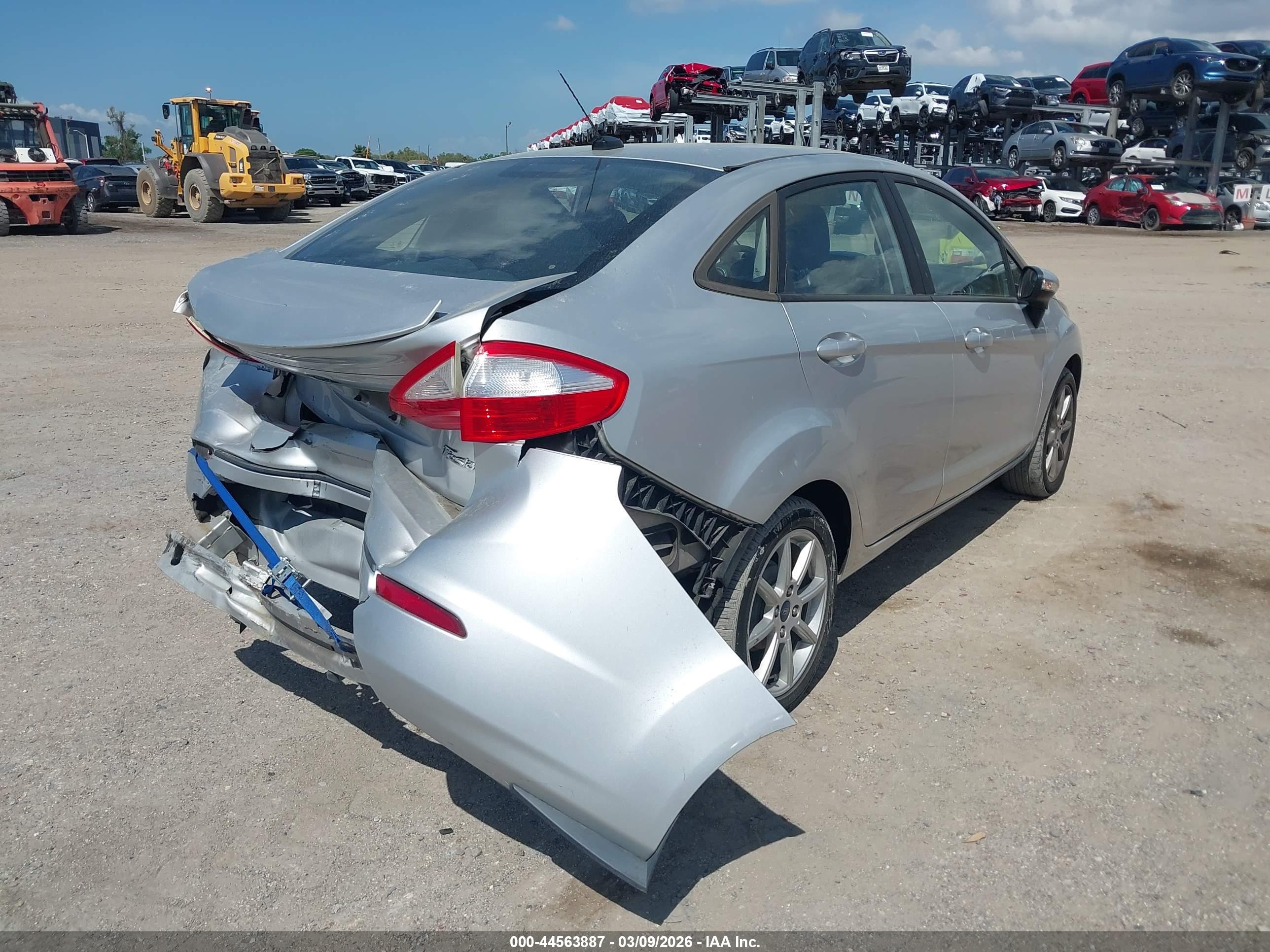 FORD FIESTA image 4