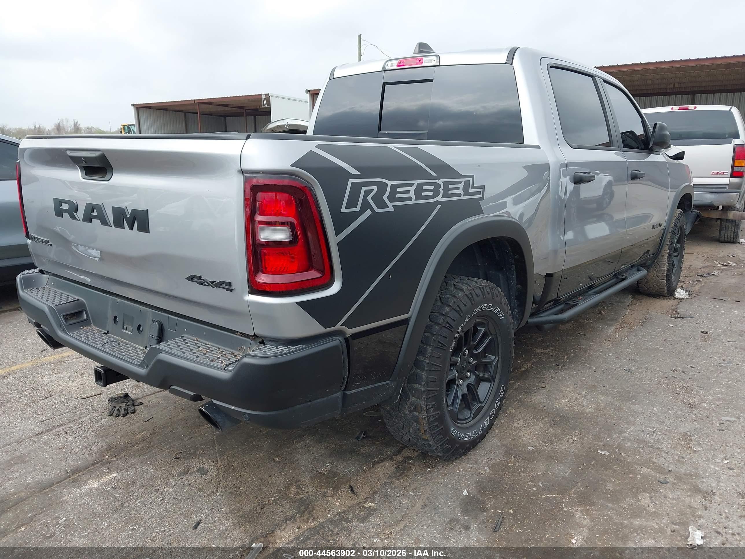 RAM 1500 image 4