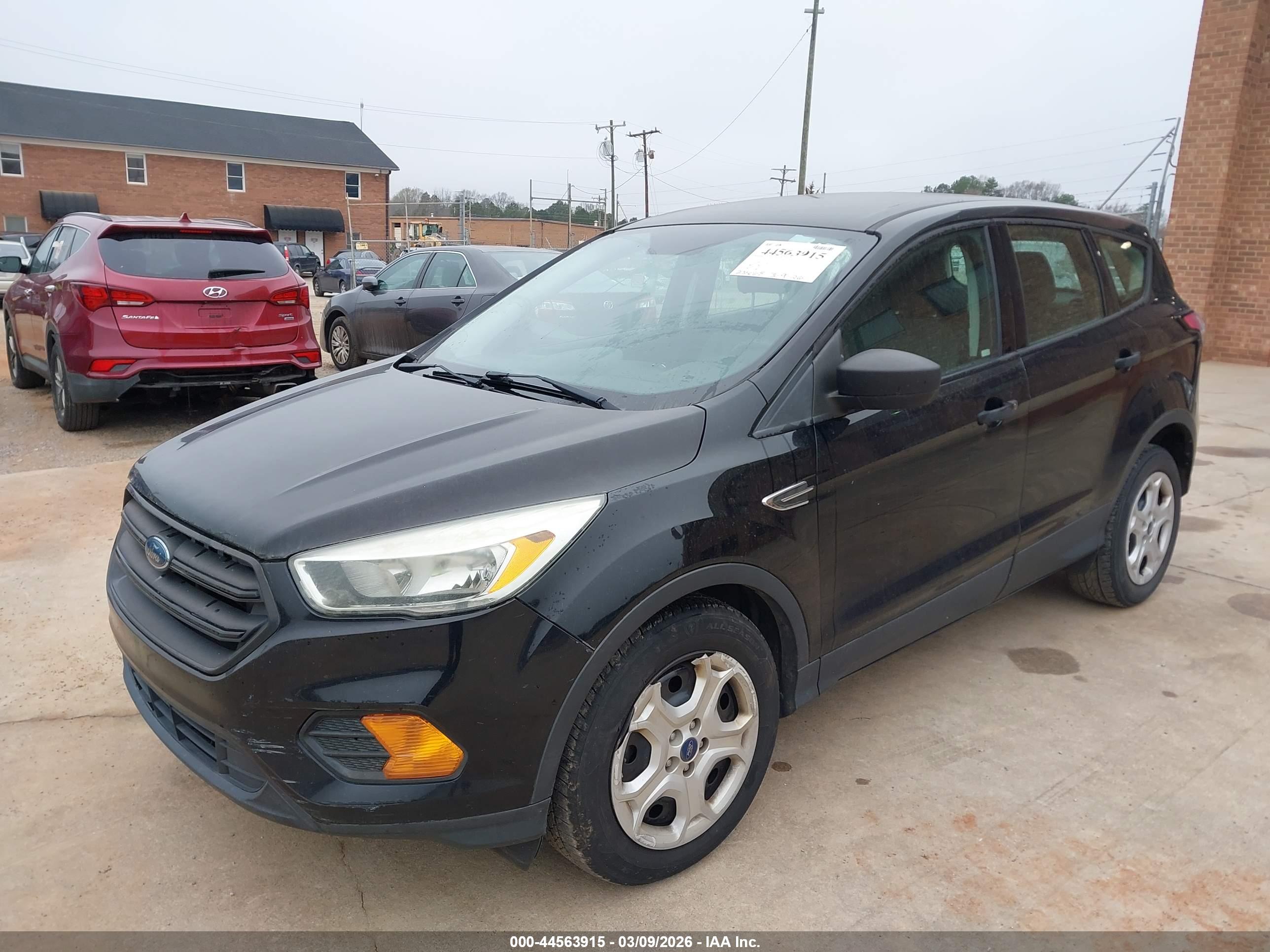 FORD ESCAPE image 2