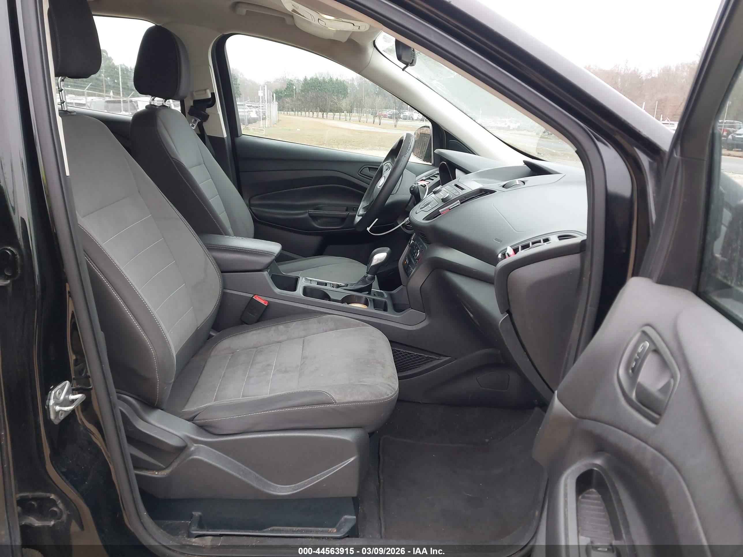 FORD ESCAPE image 5