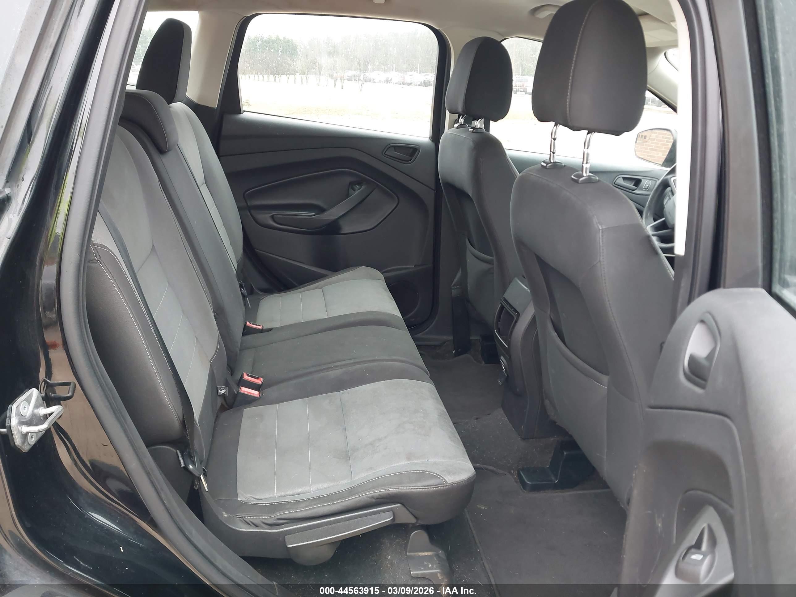 FORD ESCAPE image 8